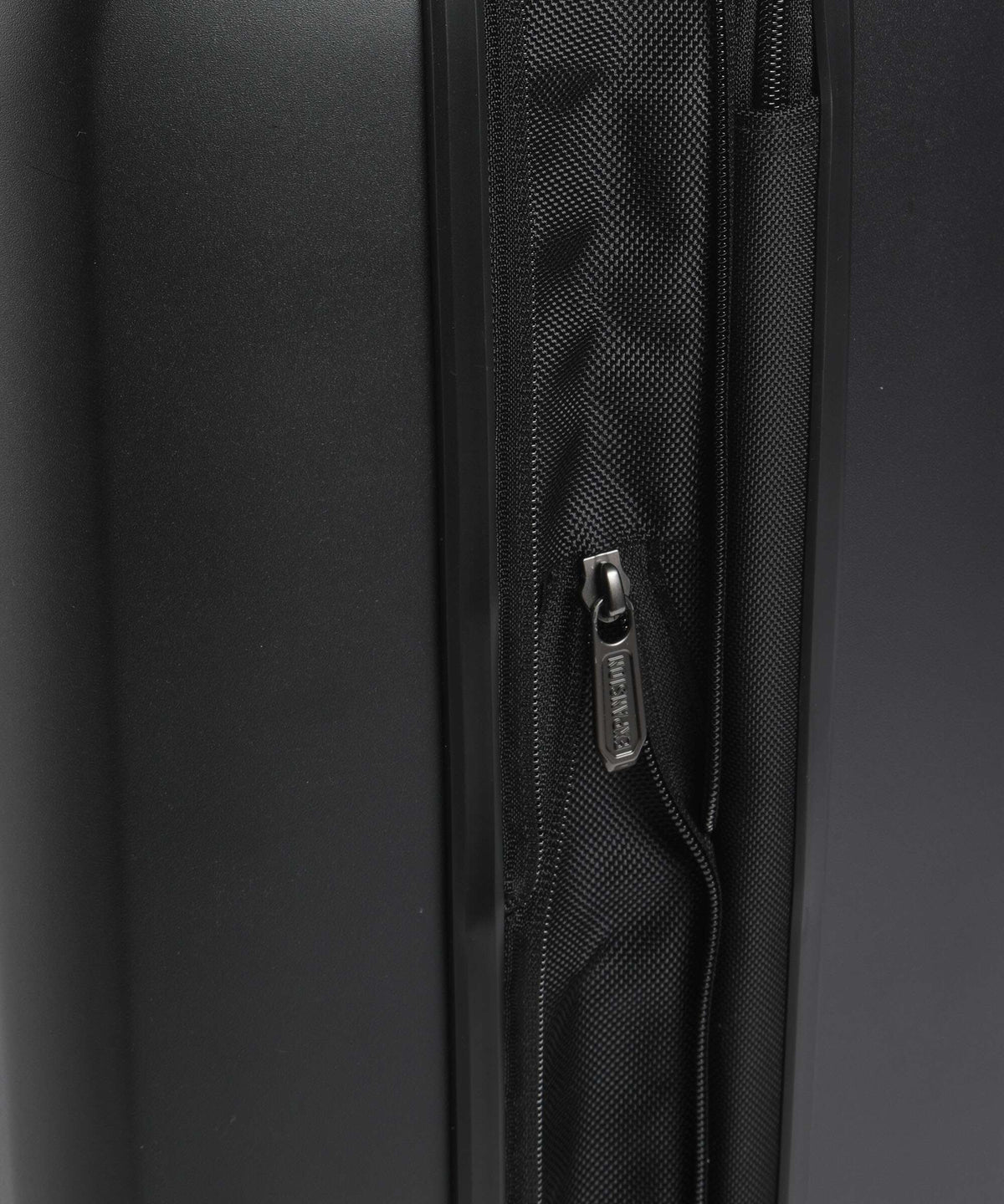 Victorinox Mythic Frequent Flyer Spinner (4 wheels) black