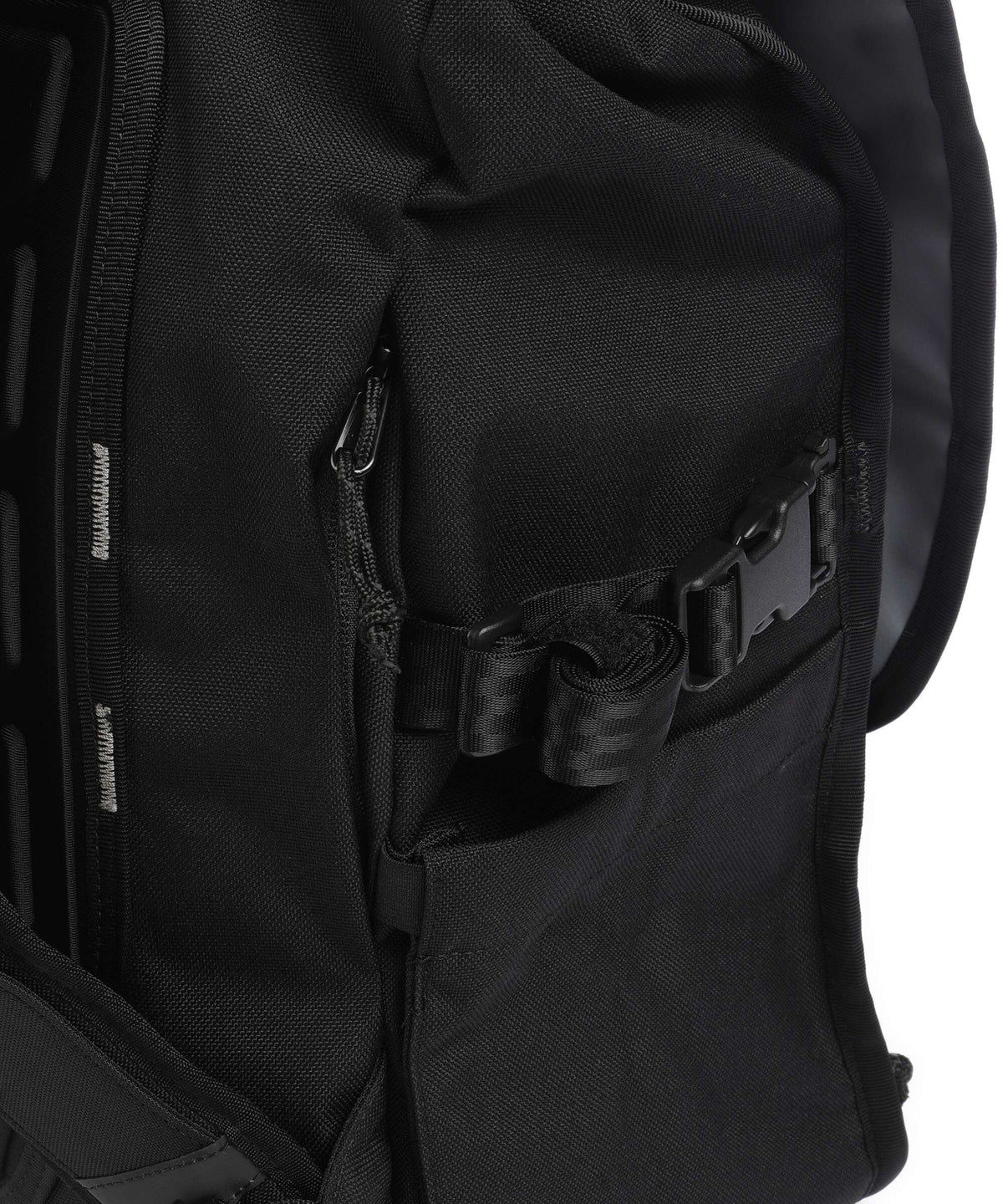 Chrome Heritage Pro Warsaw 30L Backpack black