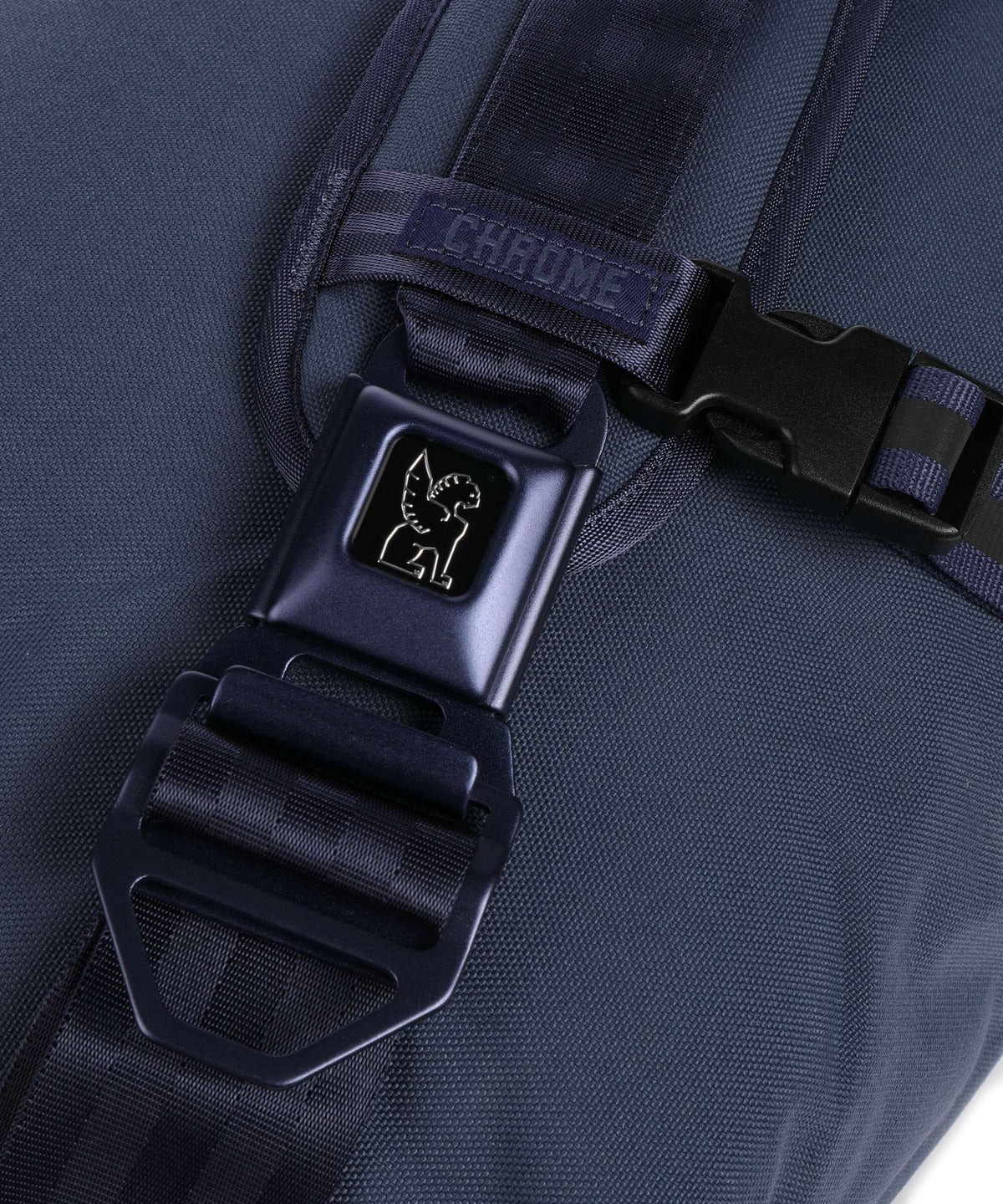 Chrome Citizen 24L Messenger bag indigo