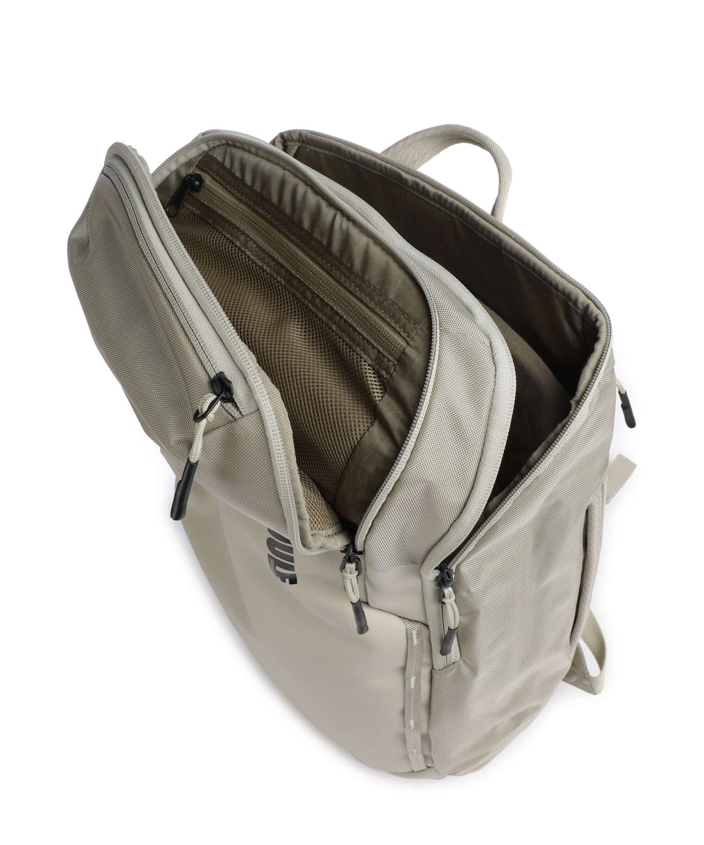 Thule Chasm 26 Backpack soft sand