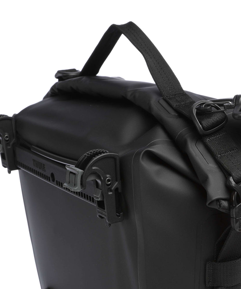 Thule Shield 22 Luggage bag black