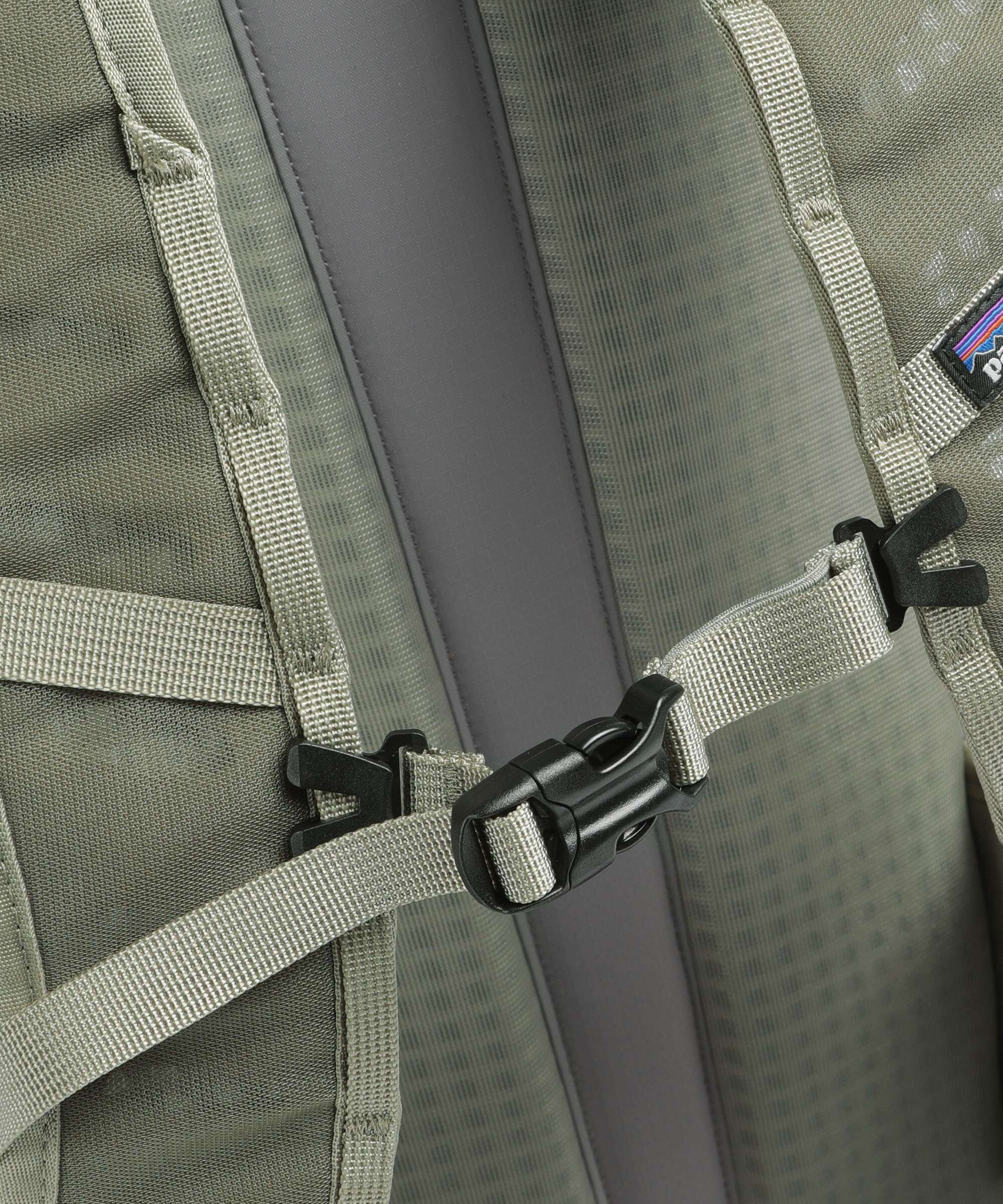 Patagonia Terravia 28 M Backpack river rock green