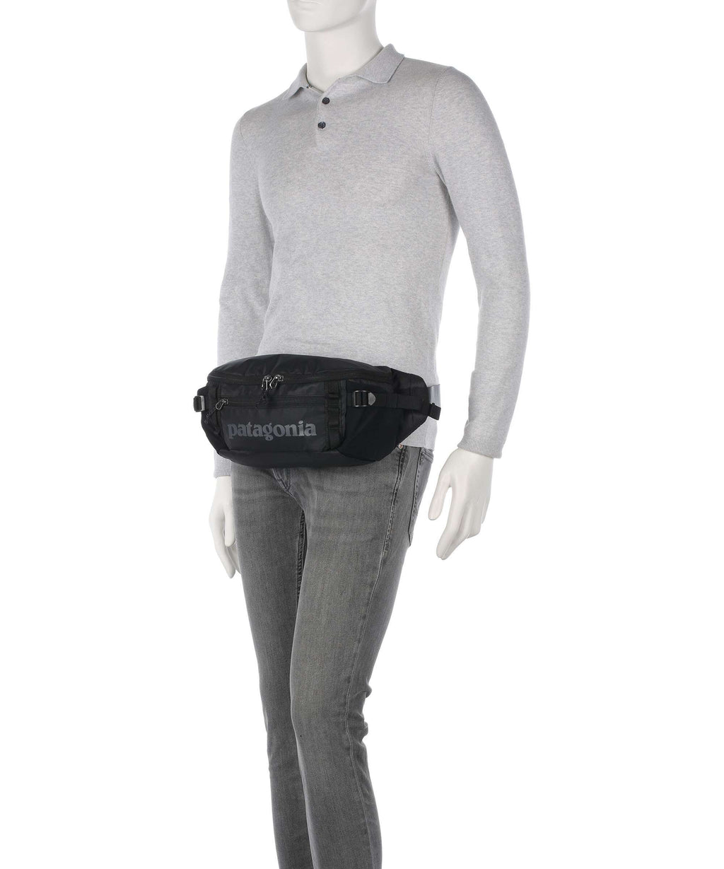 Patagonia Black Hole 5 Belt bag peach sherbet