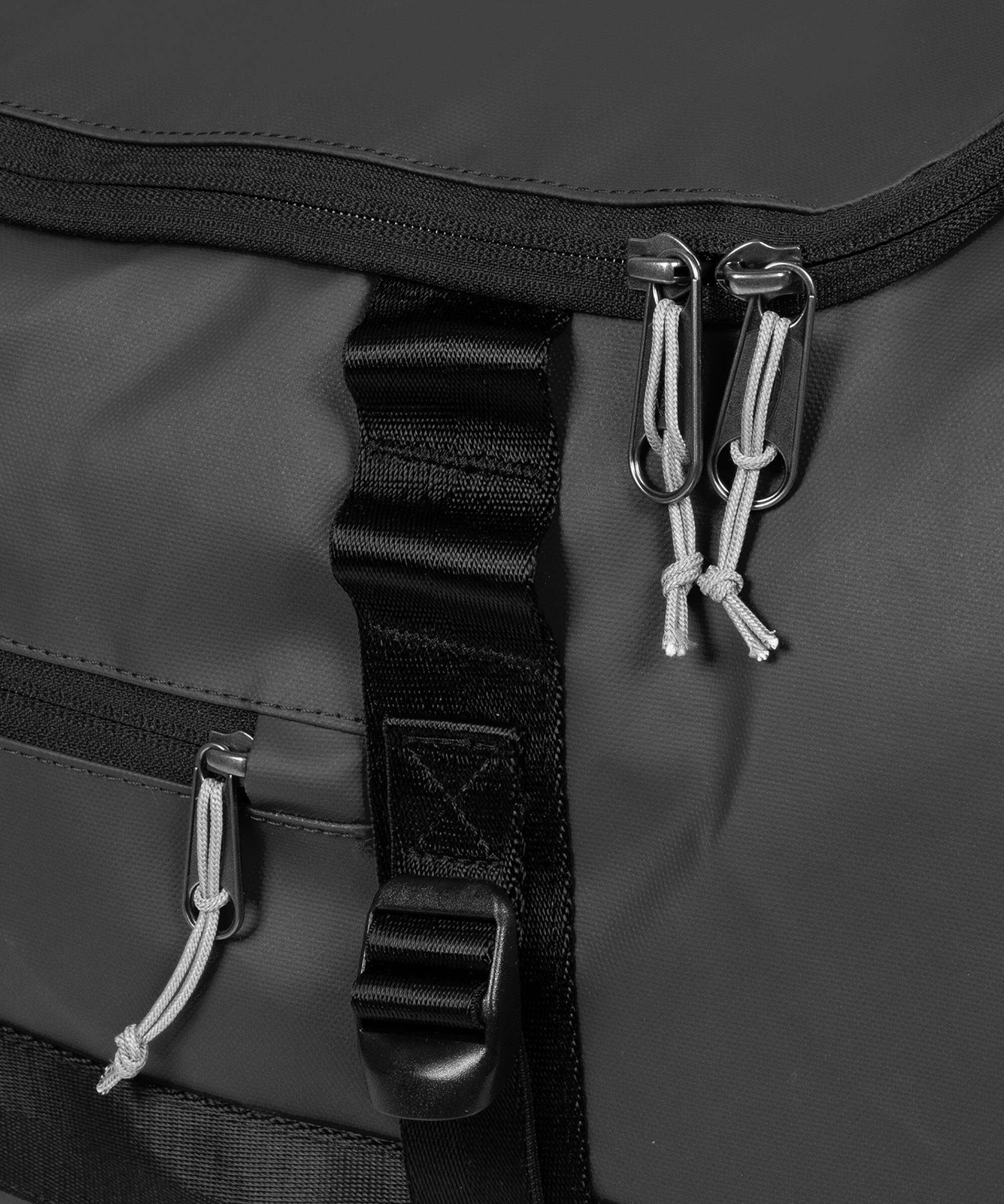 Eastpak Tarp Duffel Pack M Travel backpack tarp black