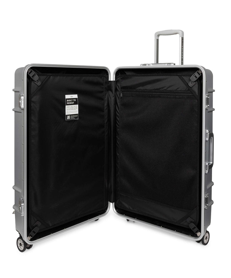 Eastpak Resist'R Case Spinner (4 wheels) metal silver