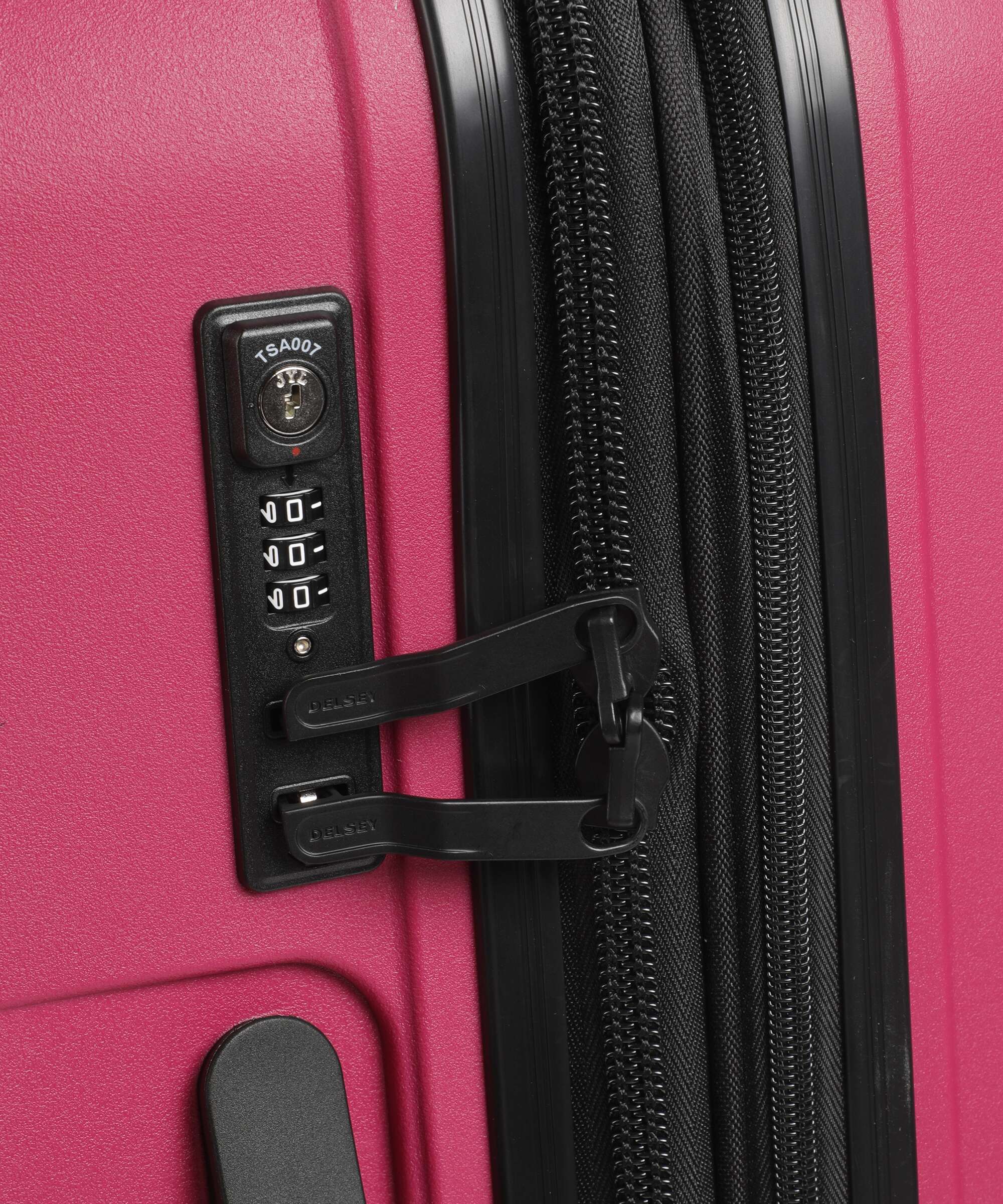 Delsey Paris Belmont Plus Spinner (4 wheels) raspberry