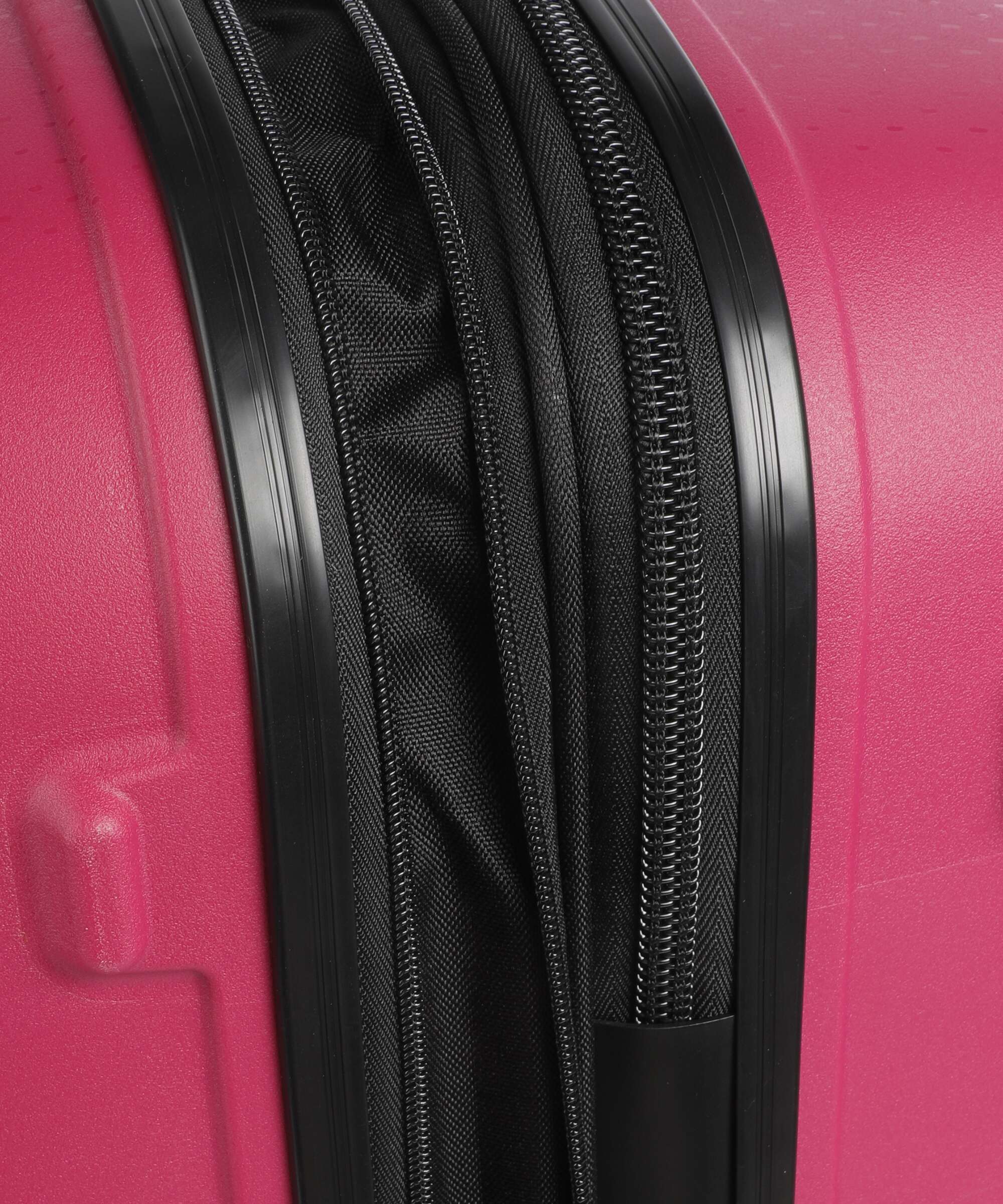 Delsey Paris Belmont Plus Spinner (4 wheels) raspberry