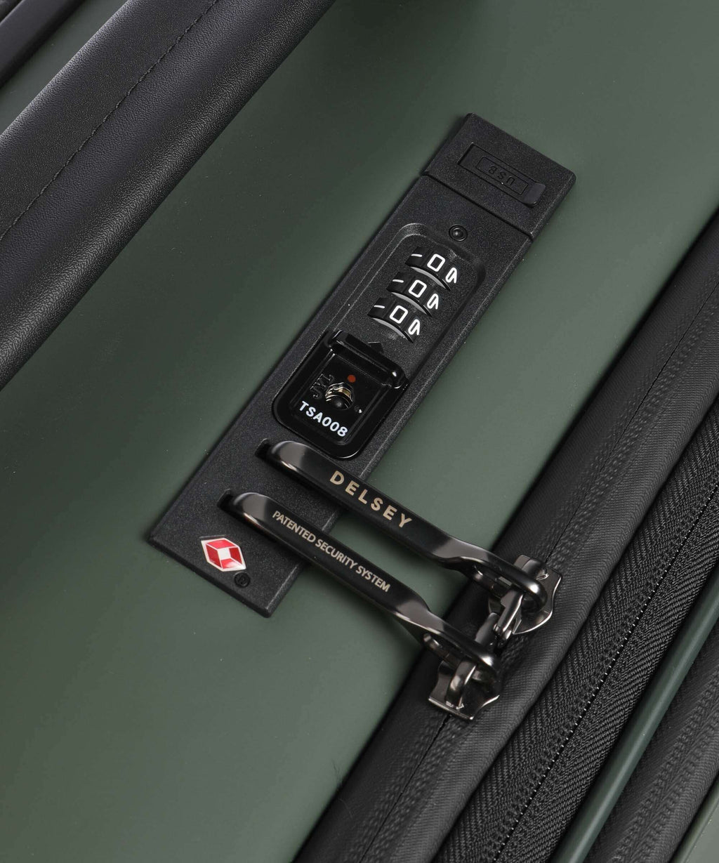 Delsey Paris Turenne Soft Spinner (4 wheels) gruen