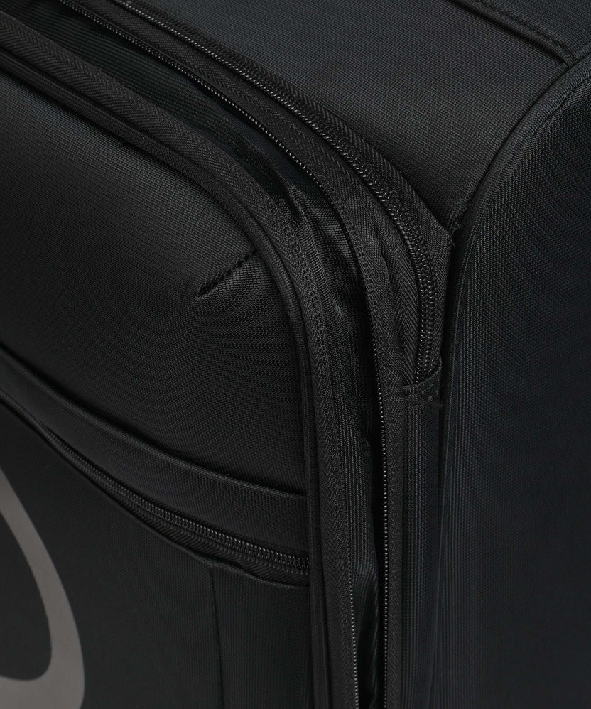 Delsey Paris x United Colors of Benetton CB Spinner (4 wheels) black