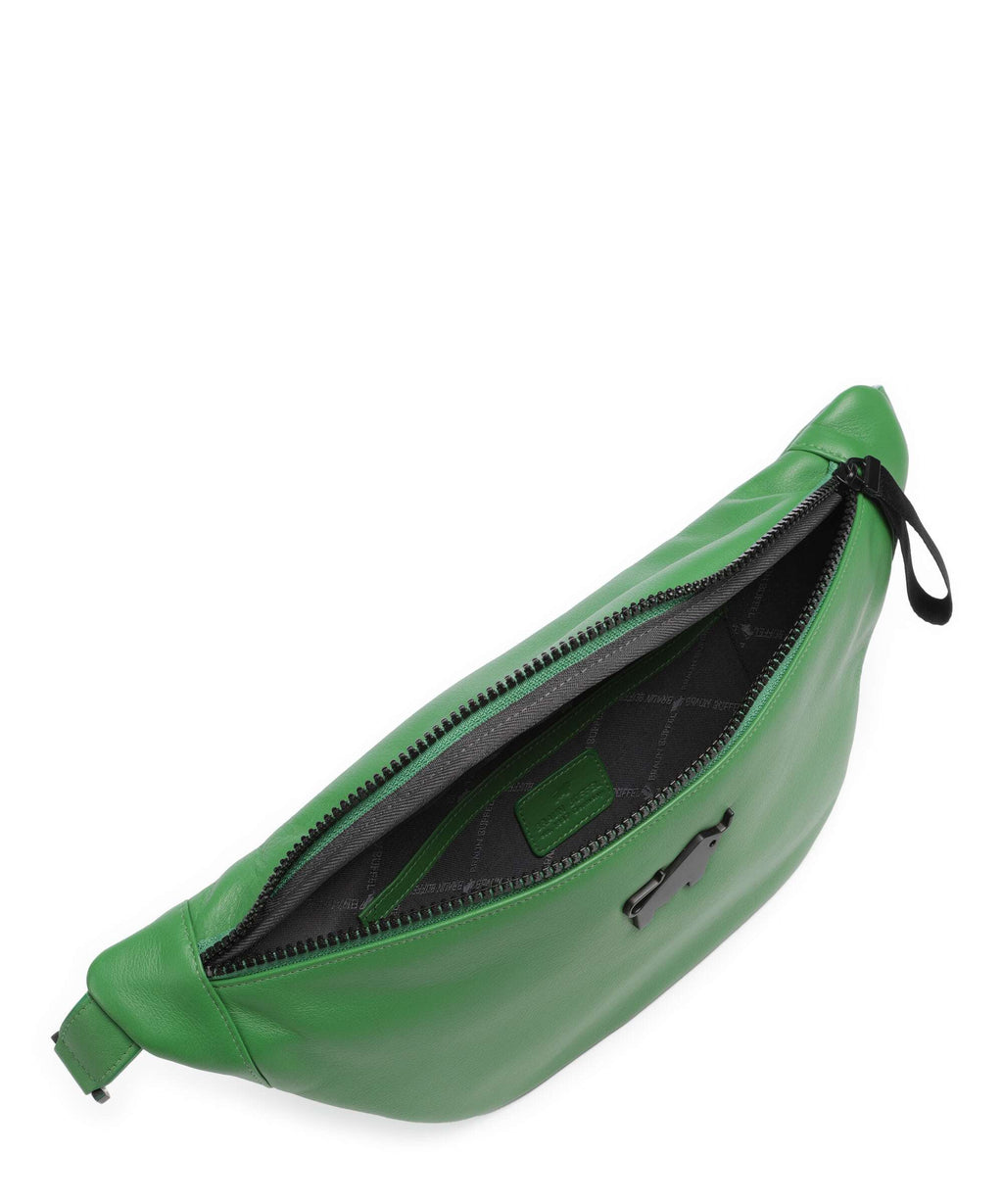 Braun Büffel Capri Belt bag grün