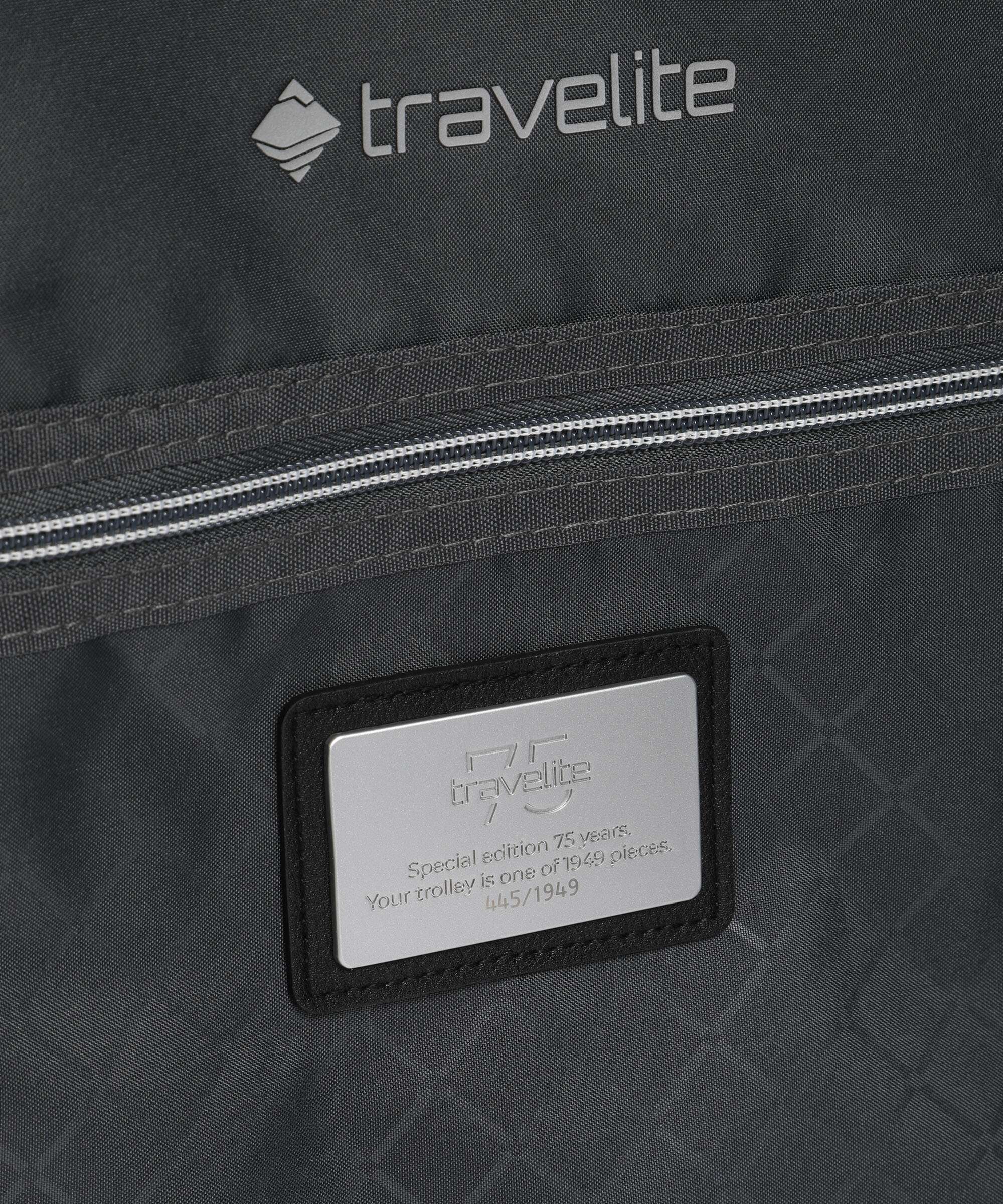 Travelite Next Spinner (4 wheels) silber/grün