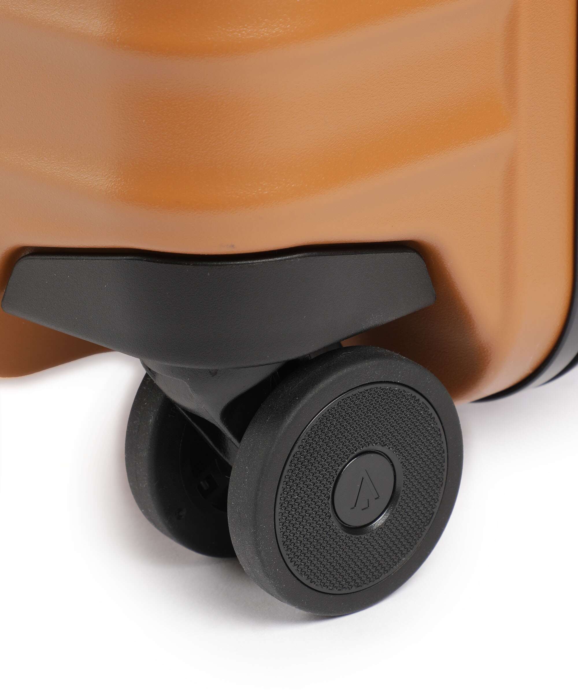 Titan Overseas Spinner (4 wheels) canyon bronze