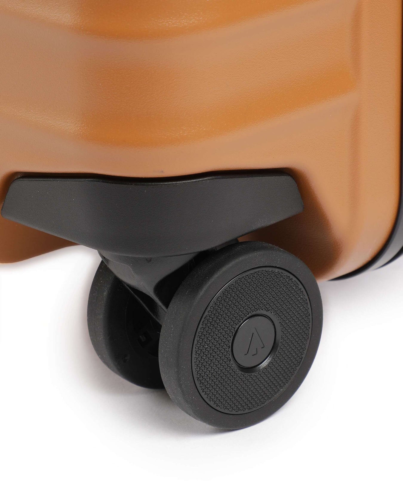 Titan Overseas Spinner (4 wheels) canyon bronze