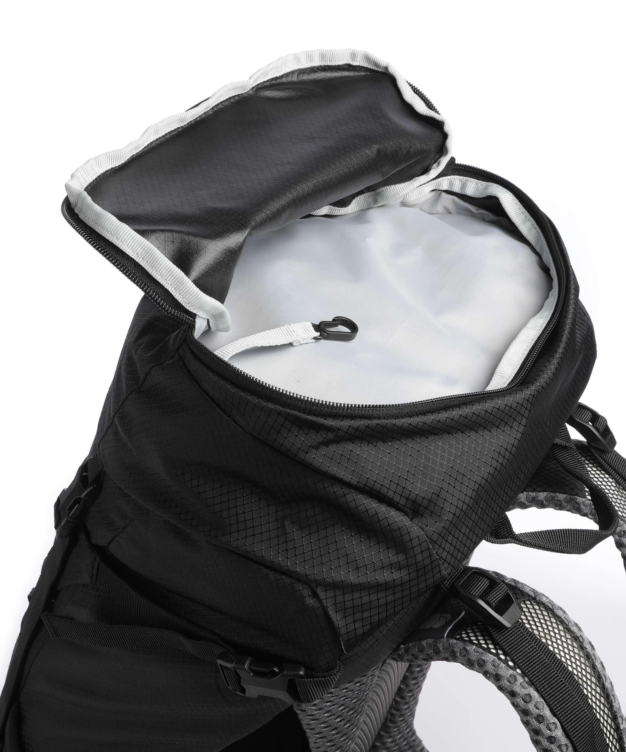 Deuter Futura 24 SL Hiking backpack black