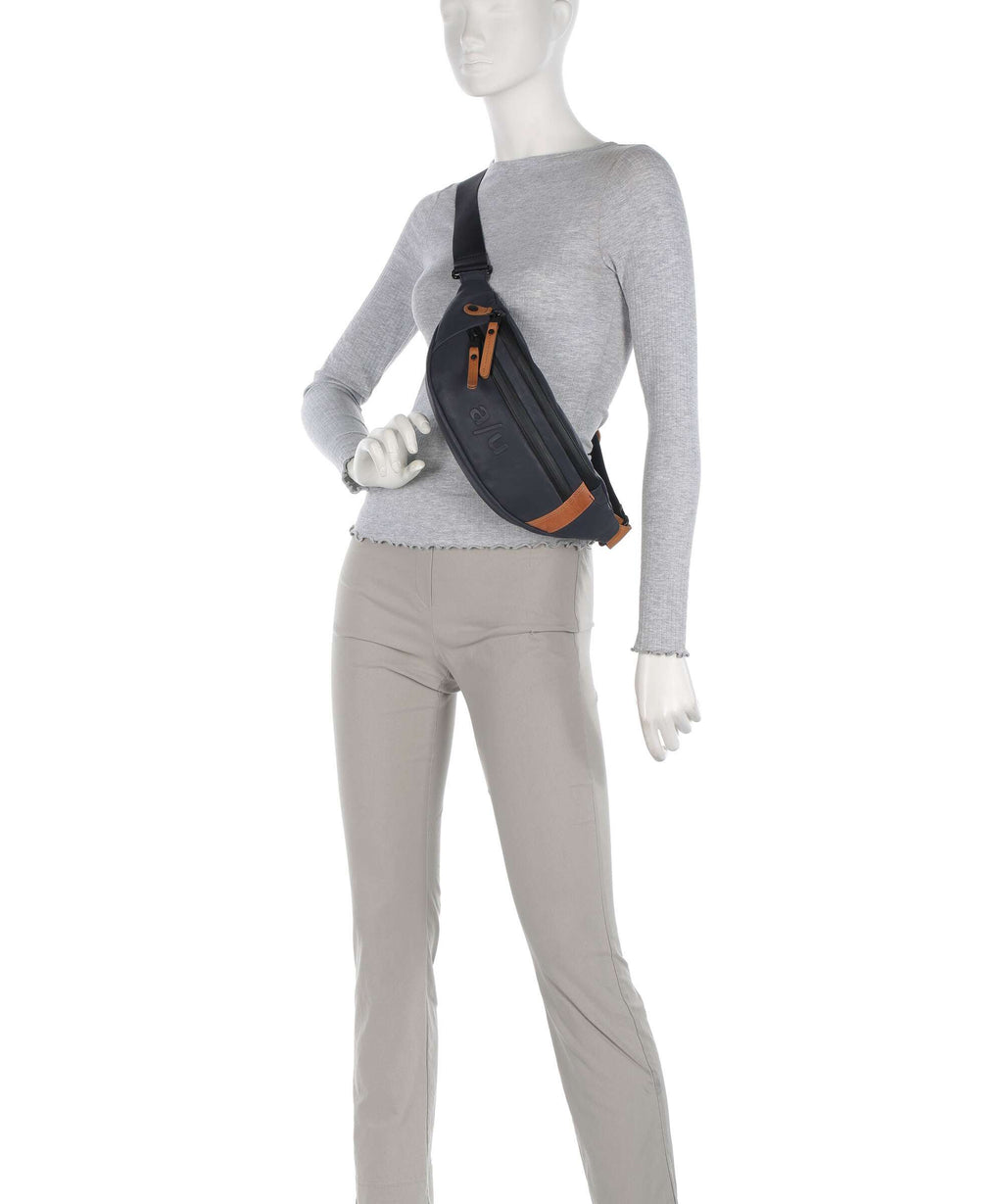 Aunts & Uncles Japan Ichikawa Belt bag night blue