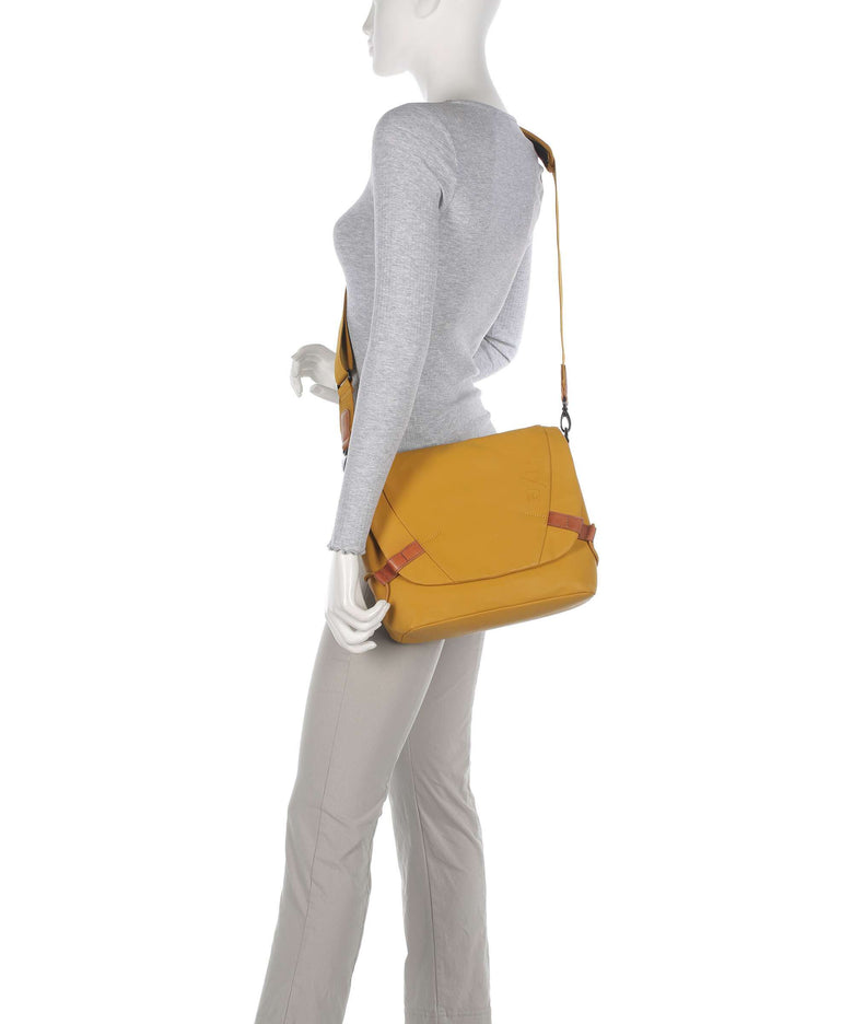 Aunts & Uncles Japan Sendai Messenger bag mustard