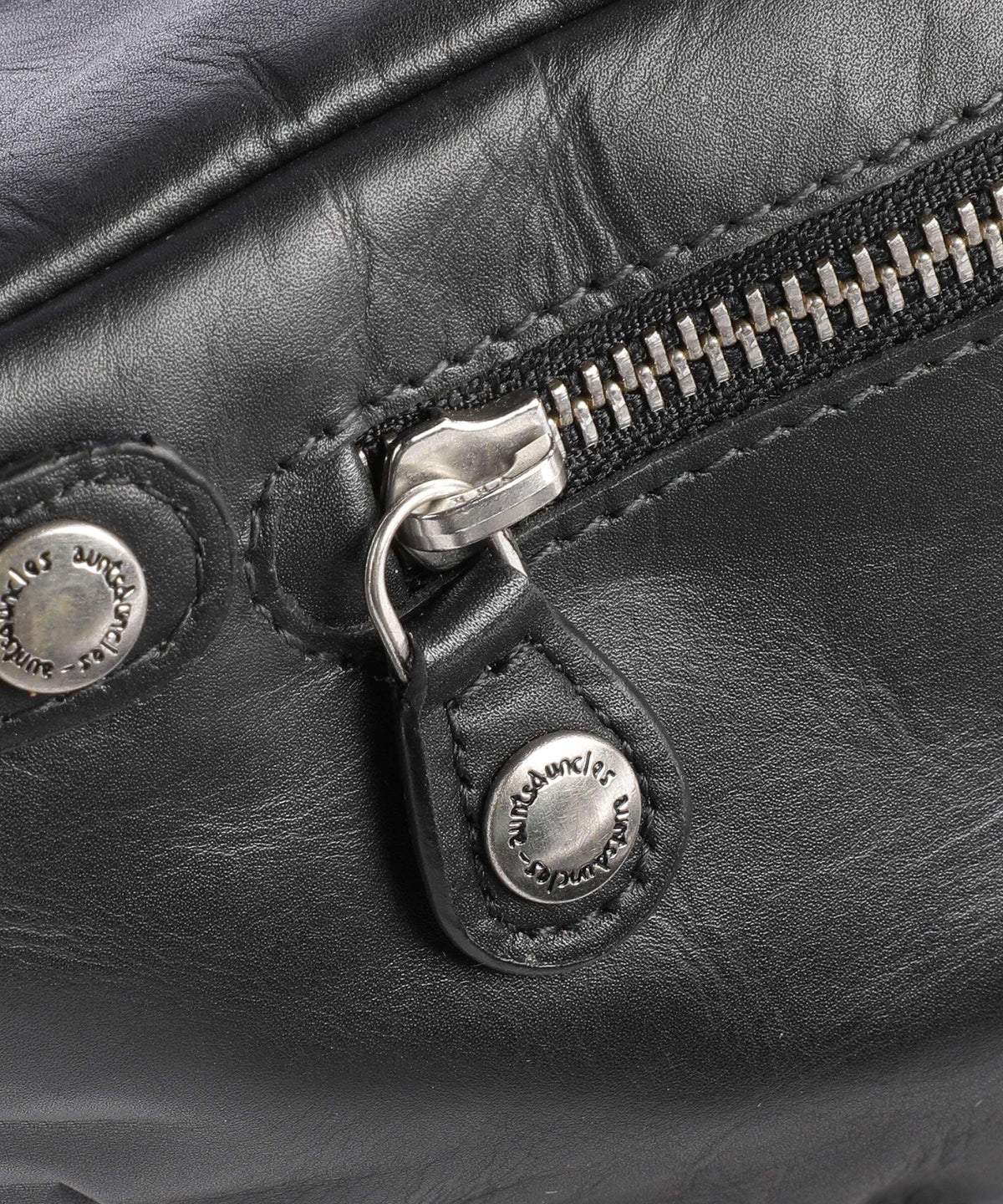 Aunts & Uncles Jamie's Orchard Bilberry Fanny pack jet black