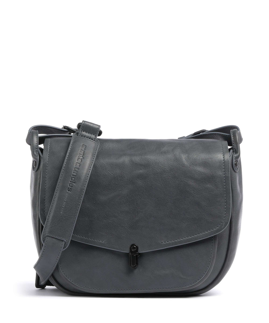 Aunts & Uncles Grandma's Luxury Club Mrs. Mole Cake Crossbody bag wind