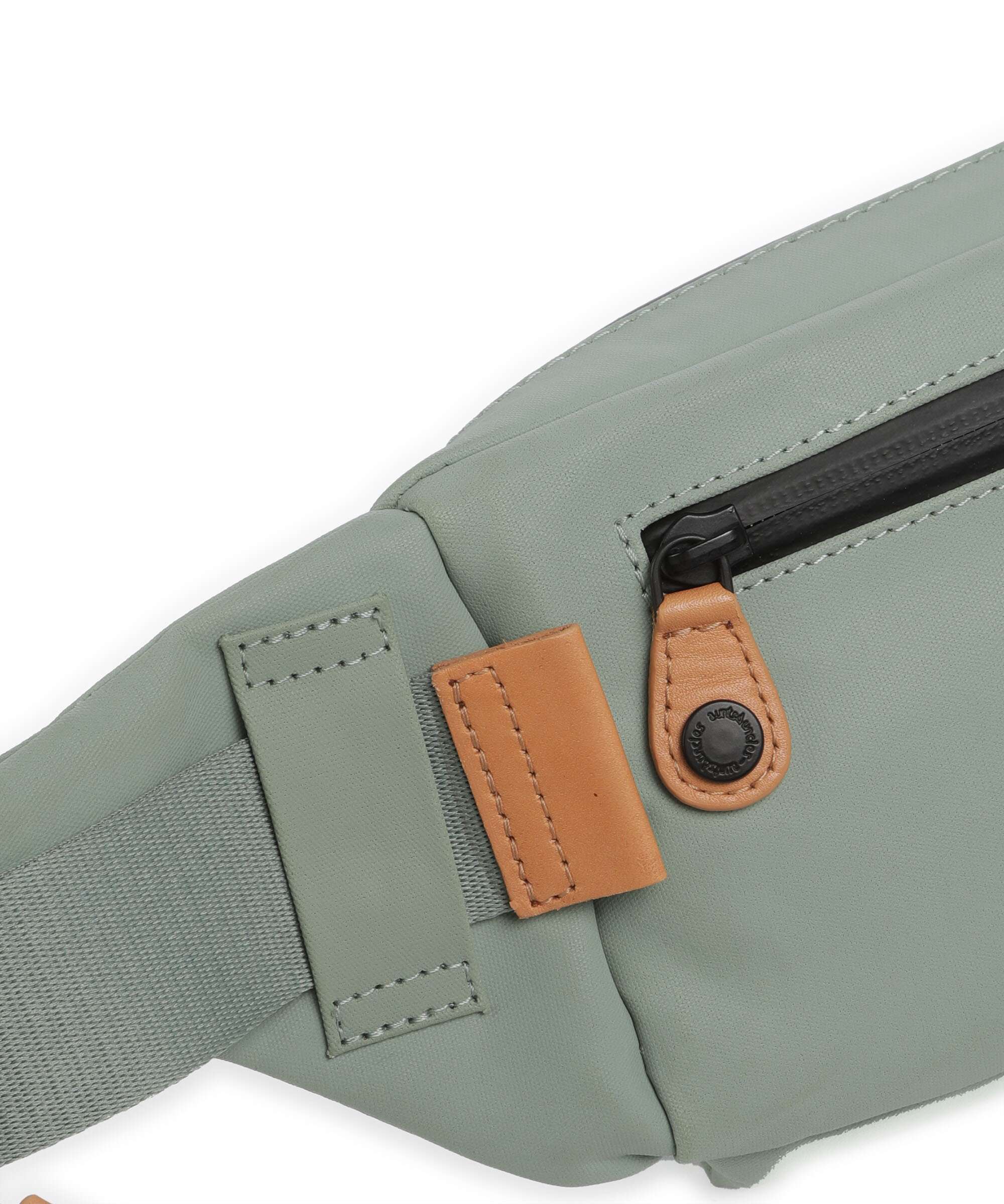 Aunts & Uncles Japan Himeji Belt bag sage green