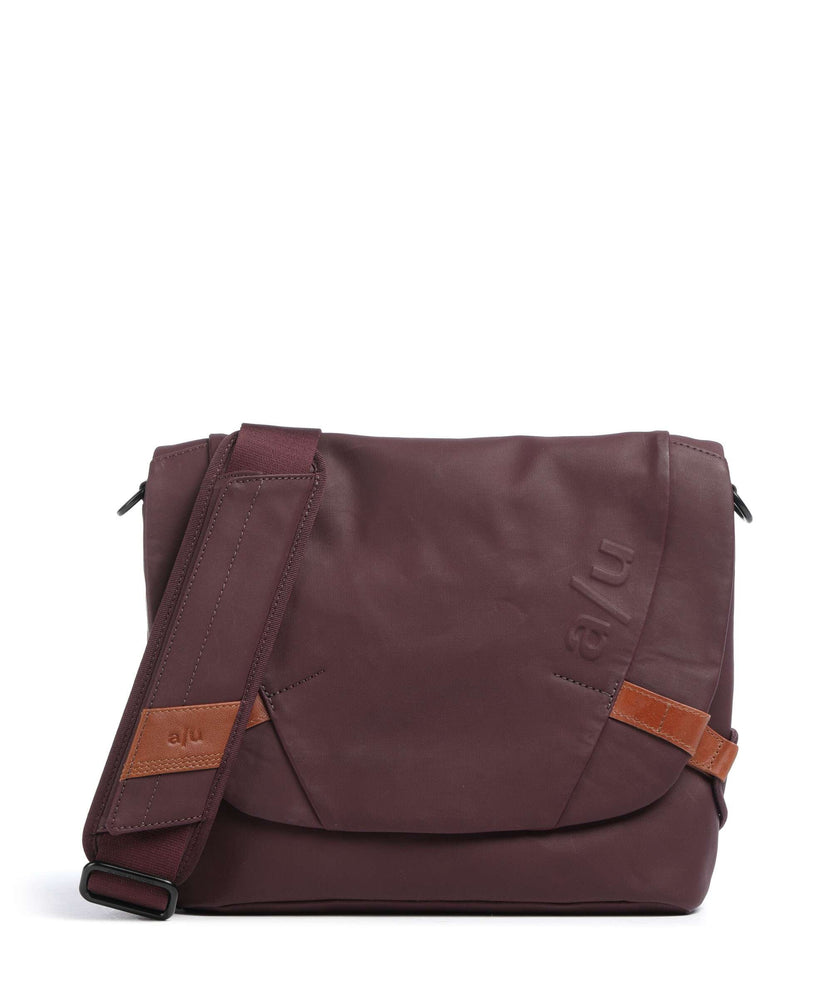 Aunts & Uncles Japan Sendai Messenger bag cherry laquer