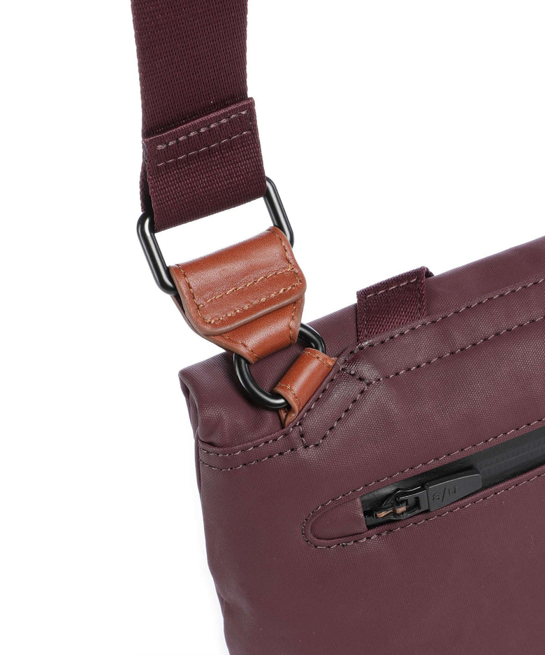 Aunts & Uncles Japan Yao Crossbody bag cherry laquer