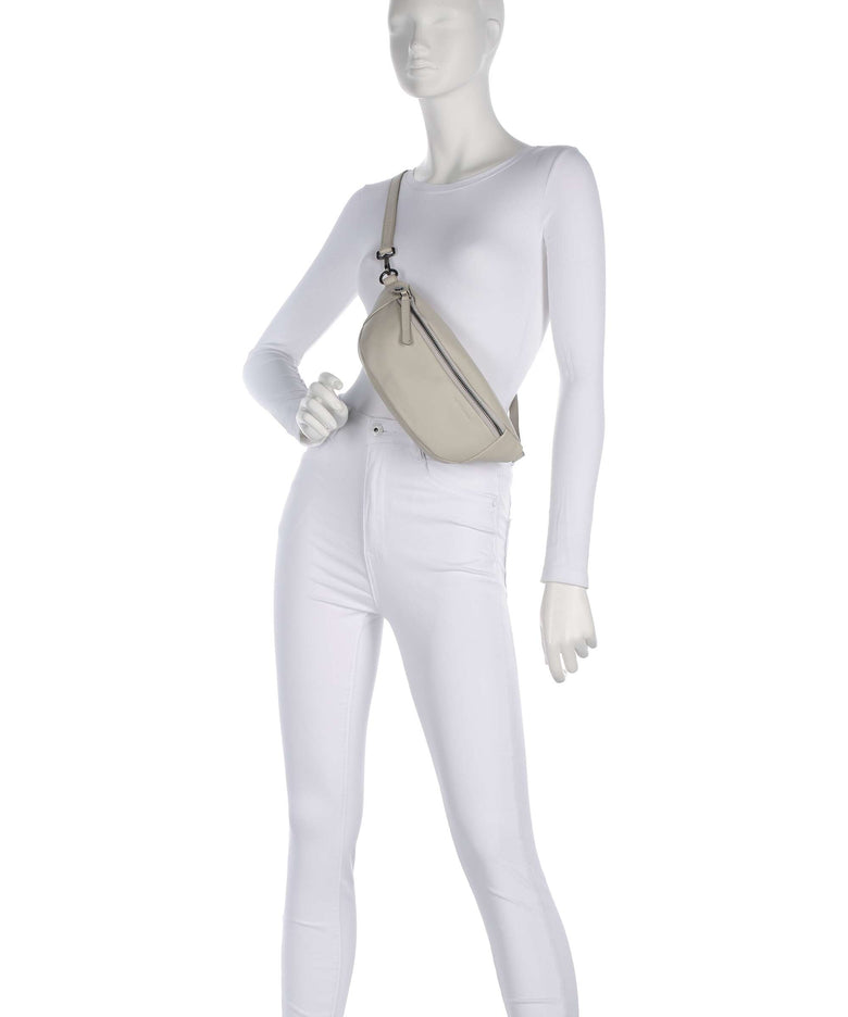 Aunts & Uncles Bohemian Vibes Bilberry Belt bag chalk