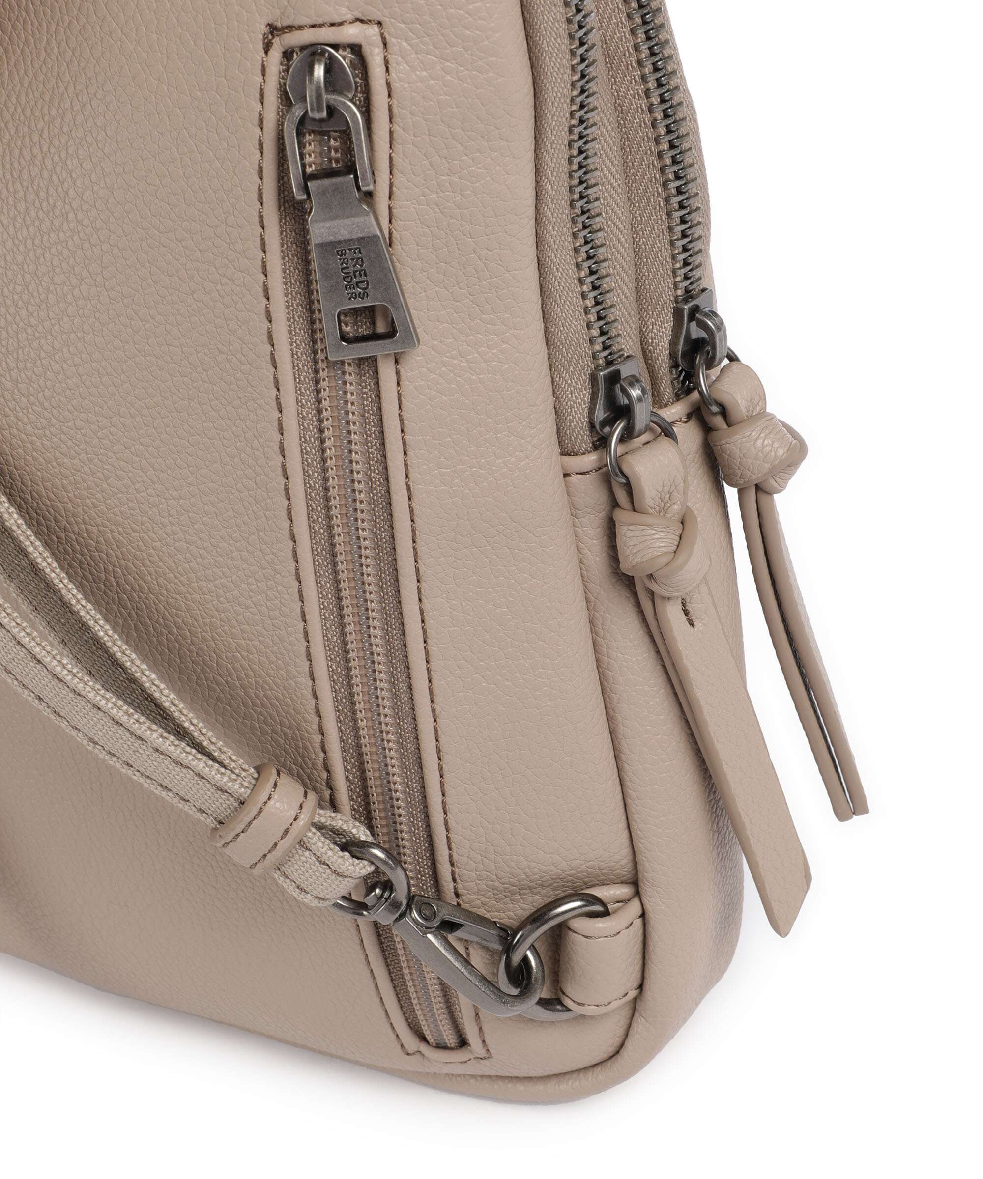 FredsBruder Bestie Sling bag powder taupe