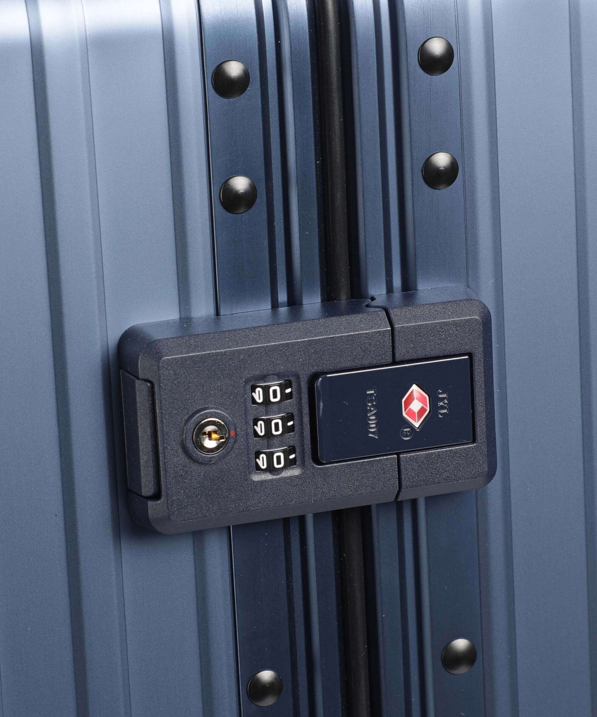 Aleon Classic 30 International Trunk Spinner (4 wheels) saphire