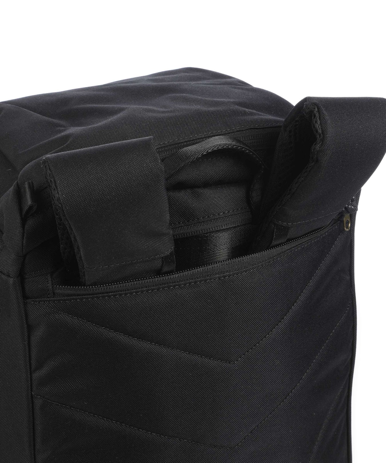 Doughnut Reborn Navigator Light Travel backpack black