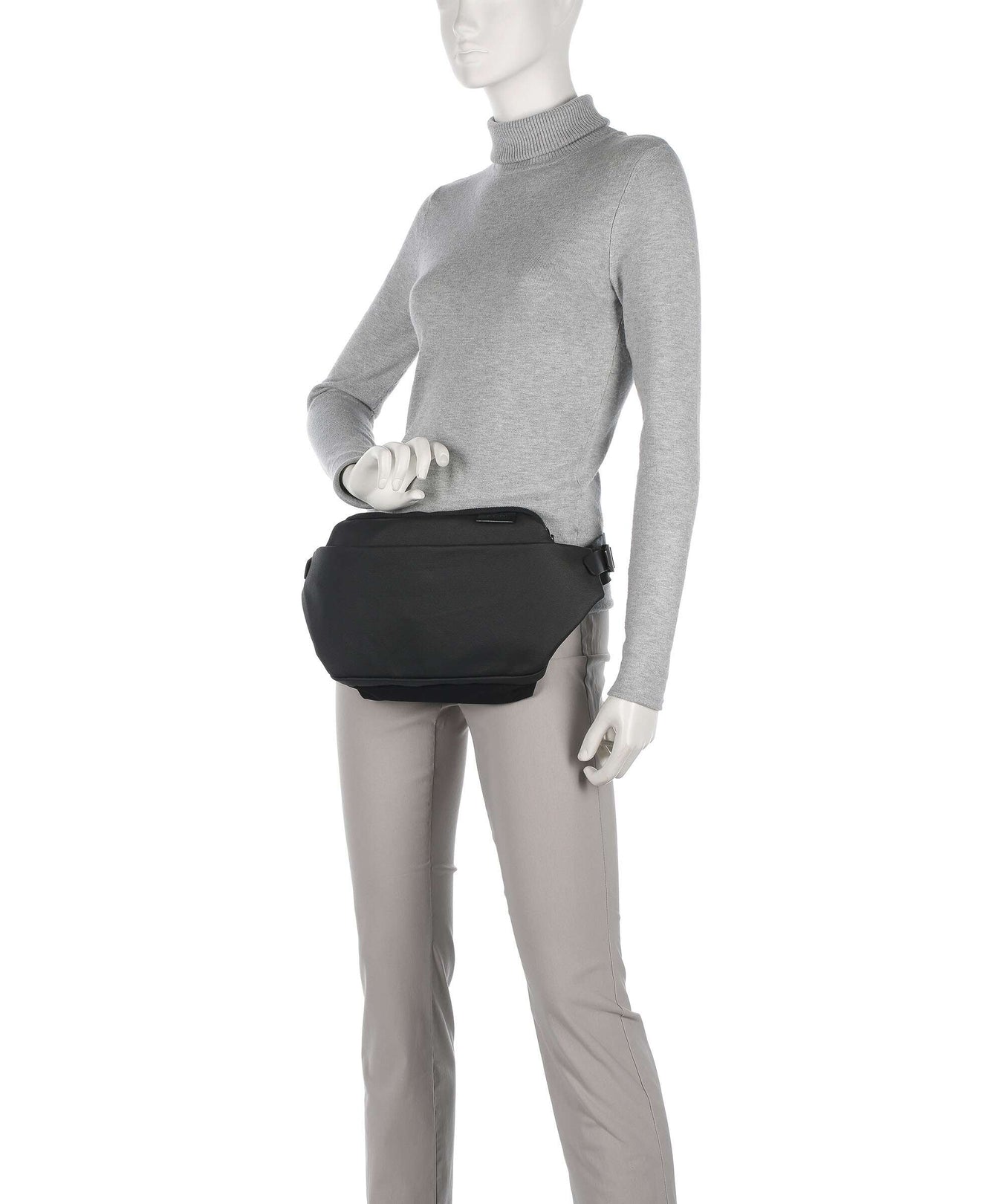 Côte&Ciel Coated Canvas Isarau Fanny pack black