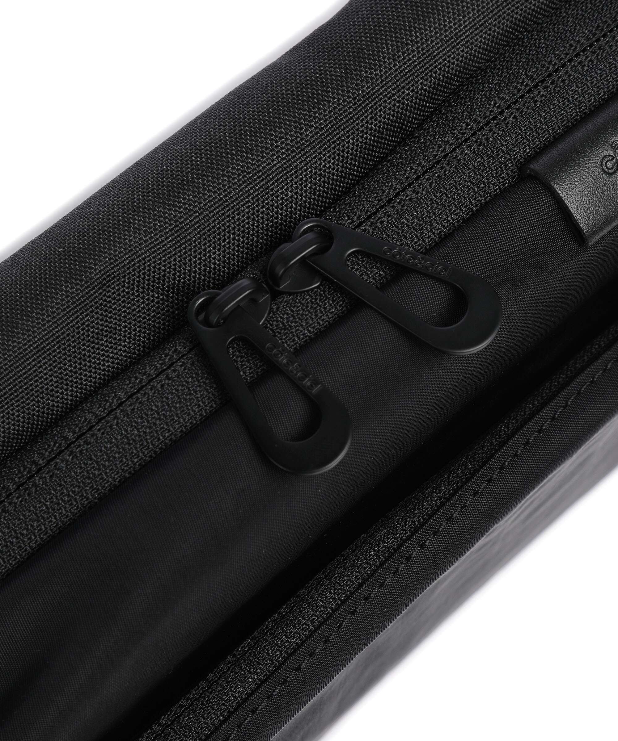 Côte&Ciel Isarau S Belt bag black