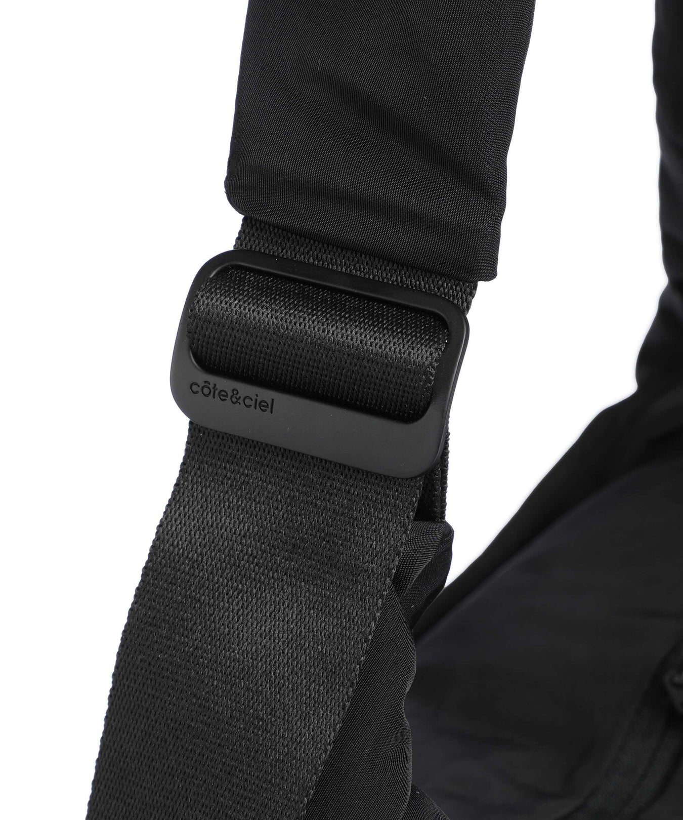 Côte&Ciel Smooth S Crossbody bag black