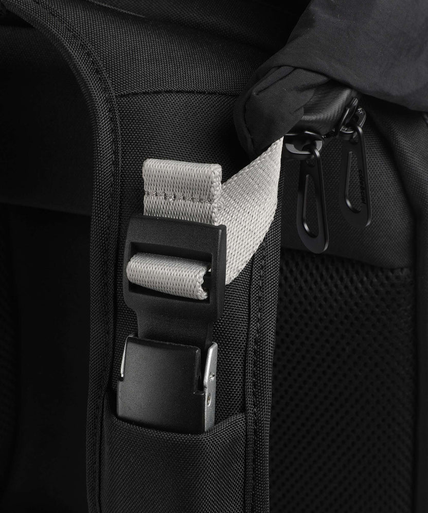 Côte&Ciel Nile S Backpack black