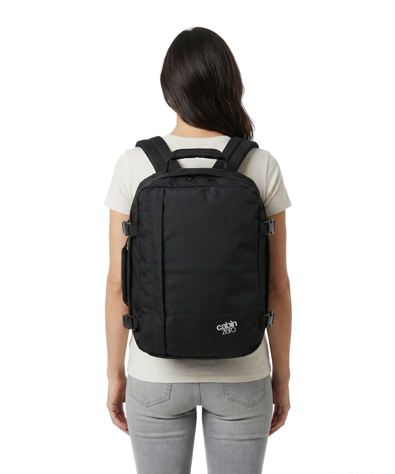 Cabin Zero Classic 28 Backpack absolute black