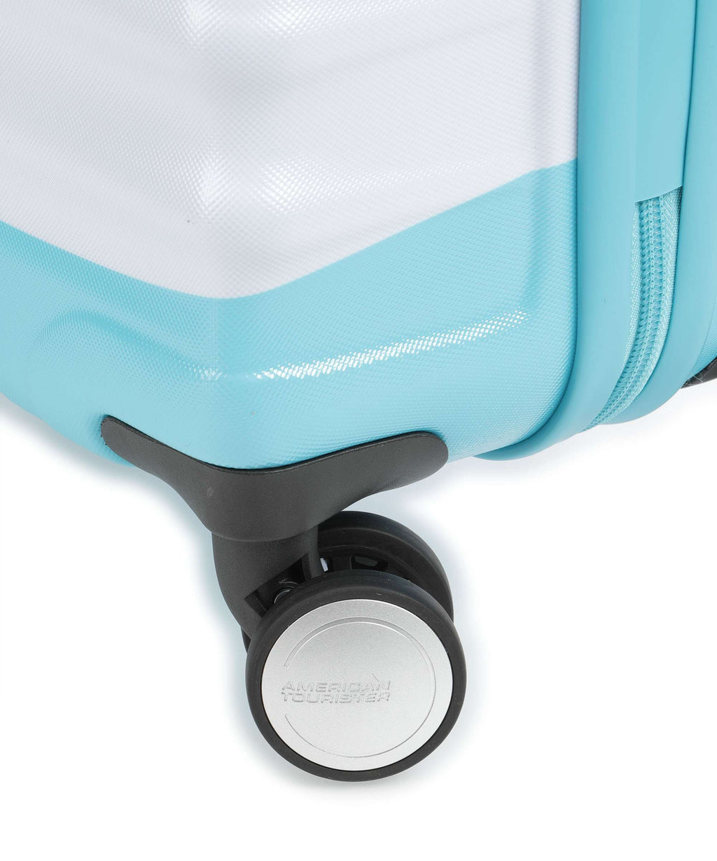 American Tourister Wavebreaker Disney Spinner (4 wheels) mickey blue kiss