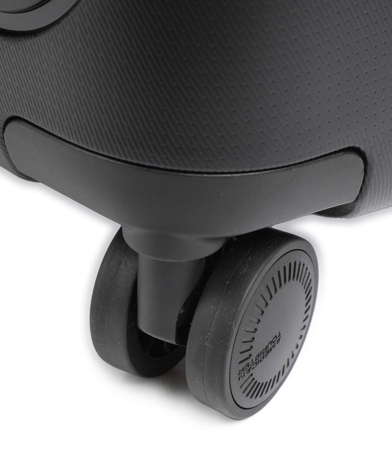 American Tourister Dashpop Spinner (4 wheels) true black
