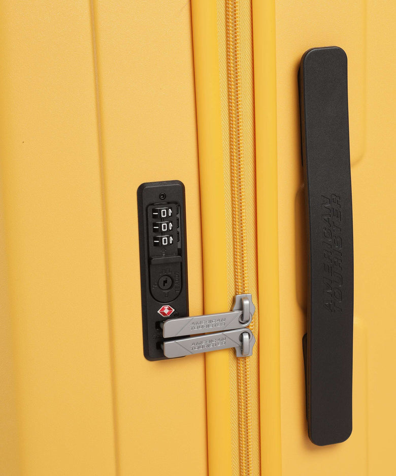 American Tourister Sunset Hills Suitcase set (4 wheels) lemon yellow