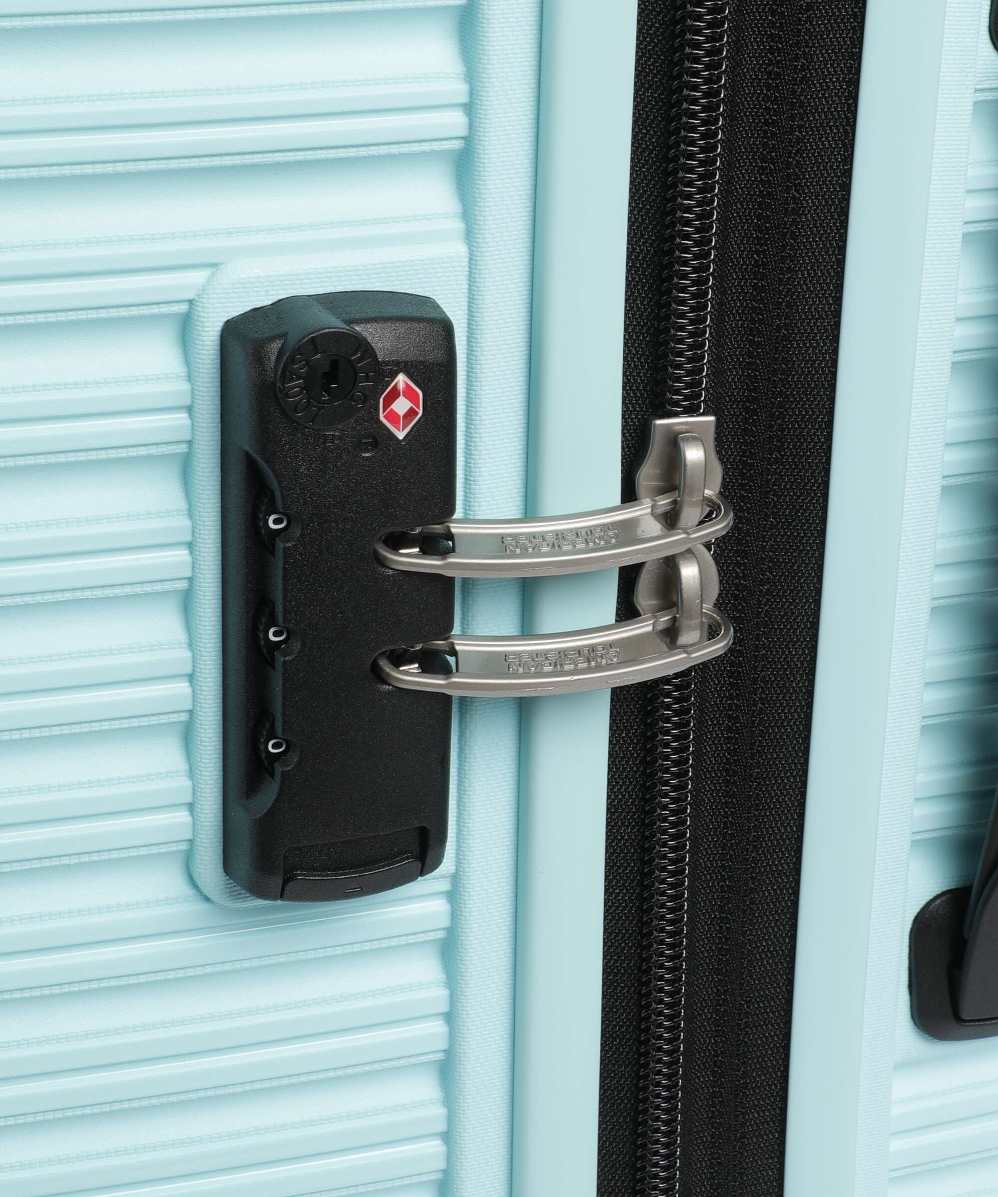 American Tourister Liftoff Spinner (4 wheels) summer blue