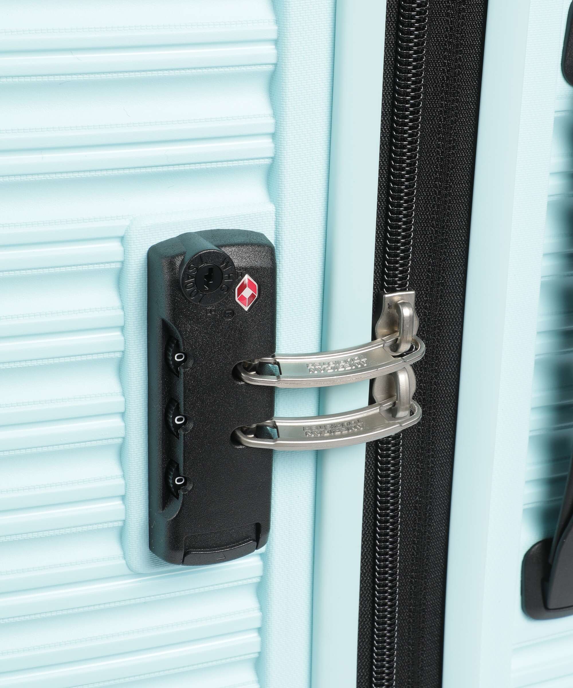 American Tourister Liftoff Spinner (4 wheels) summer blue