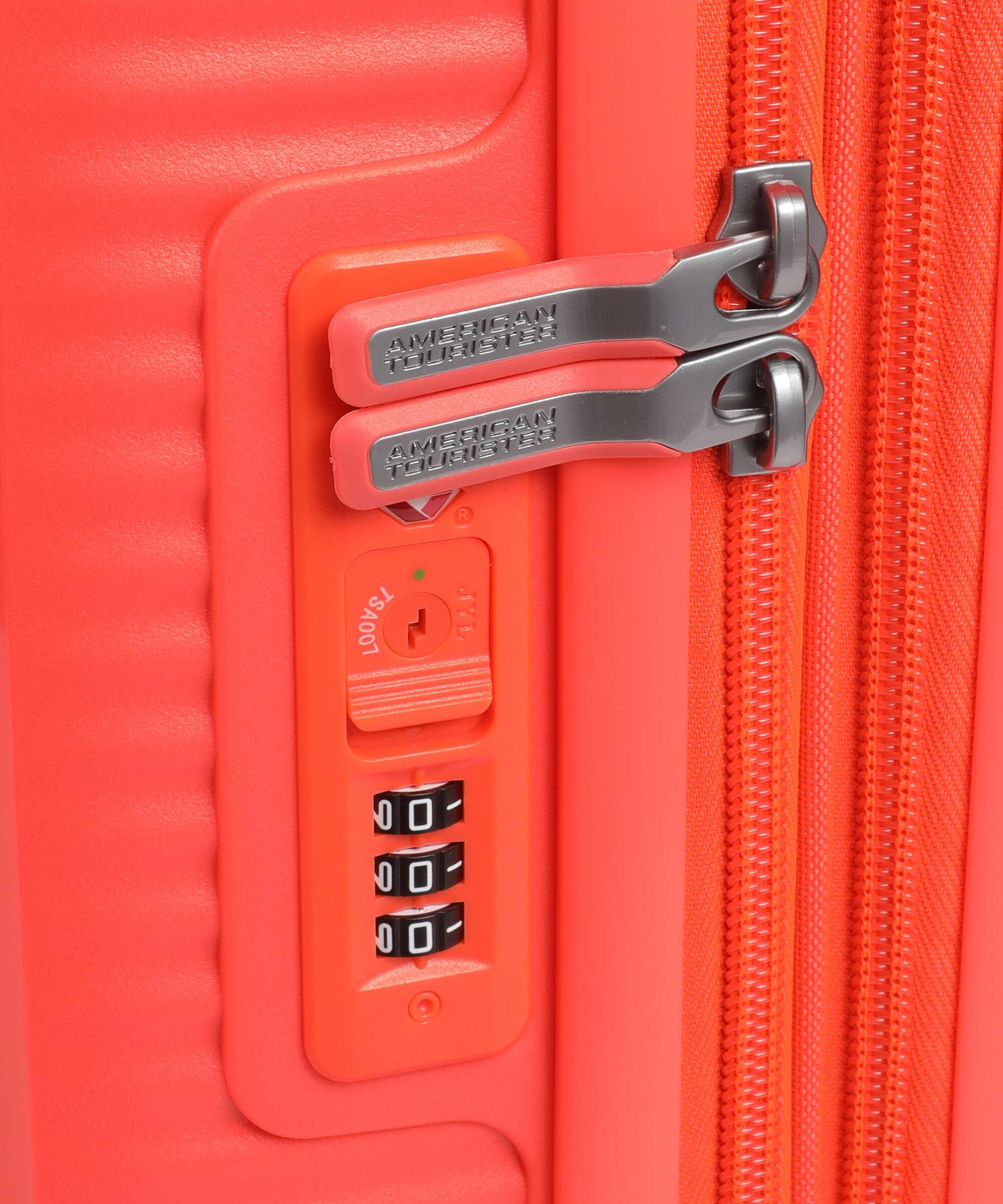 American Tourister Soundbox Spinner (4 wheels) neon orange