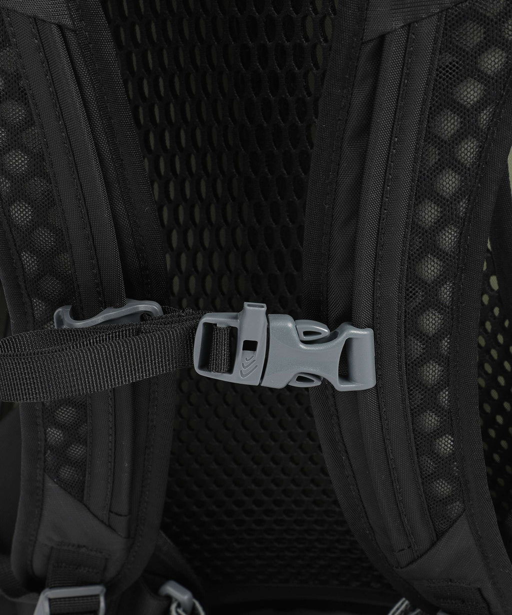 Gregory Arrio 30 RC Hiking backpack shadow pine black