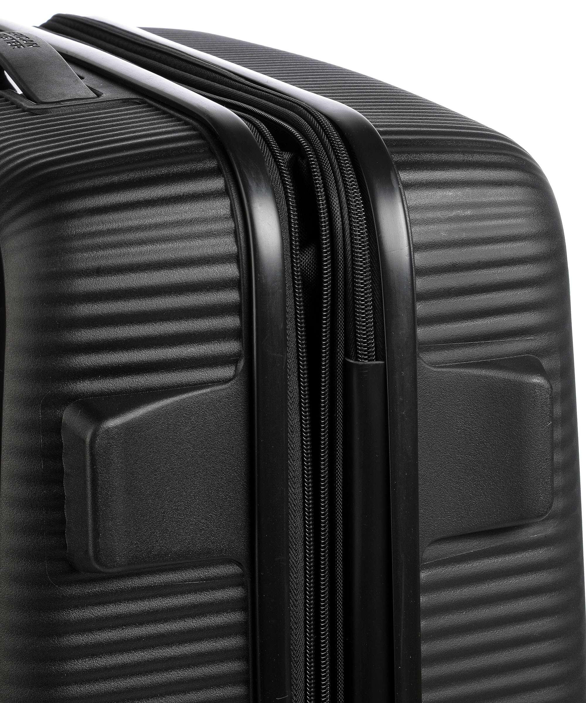 American Tourister Soundbox Spinner (4 wheels) bass black