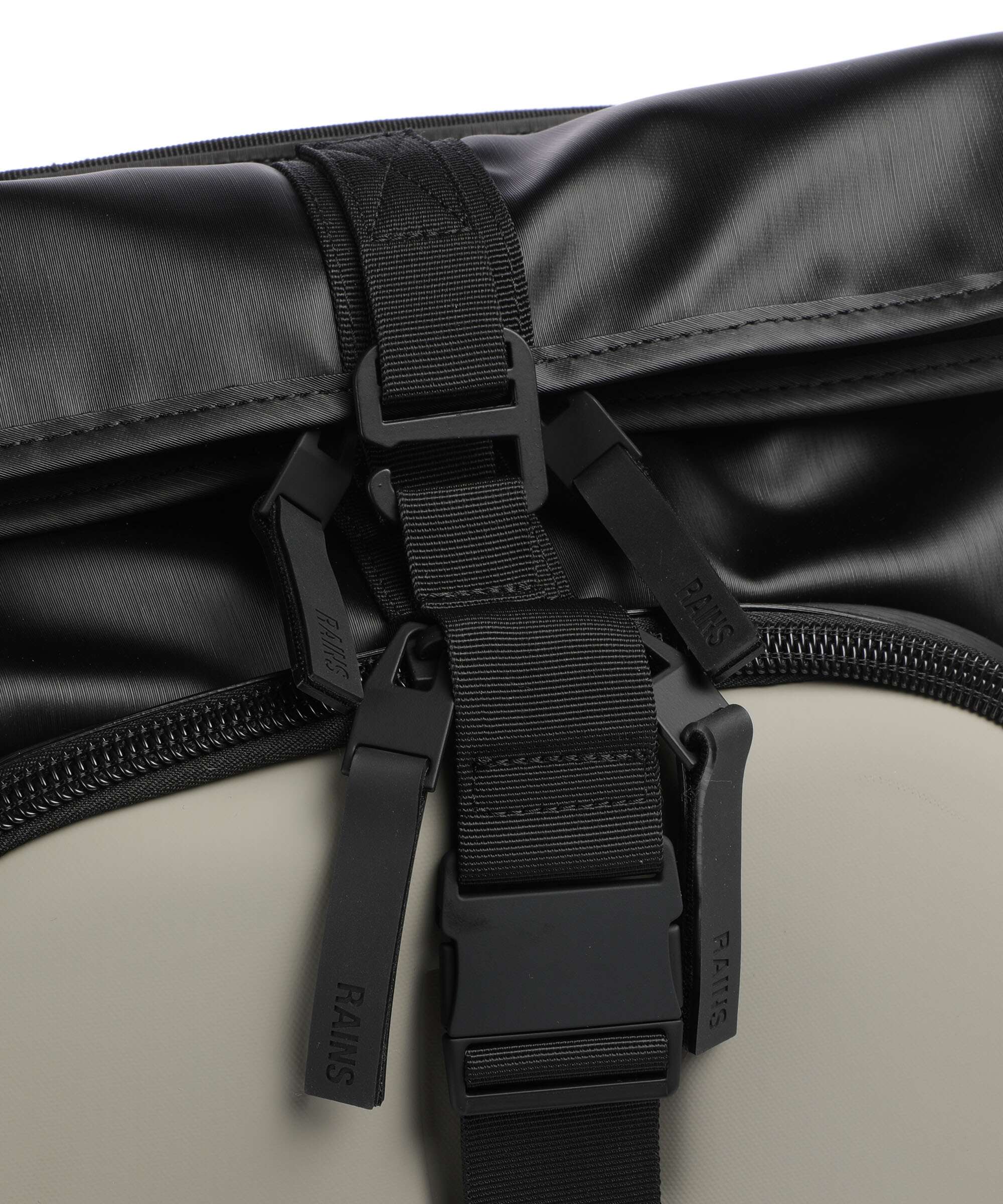 Rains Texel Moulded Rolltop backpack black grain