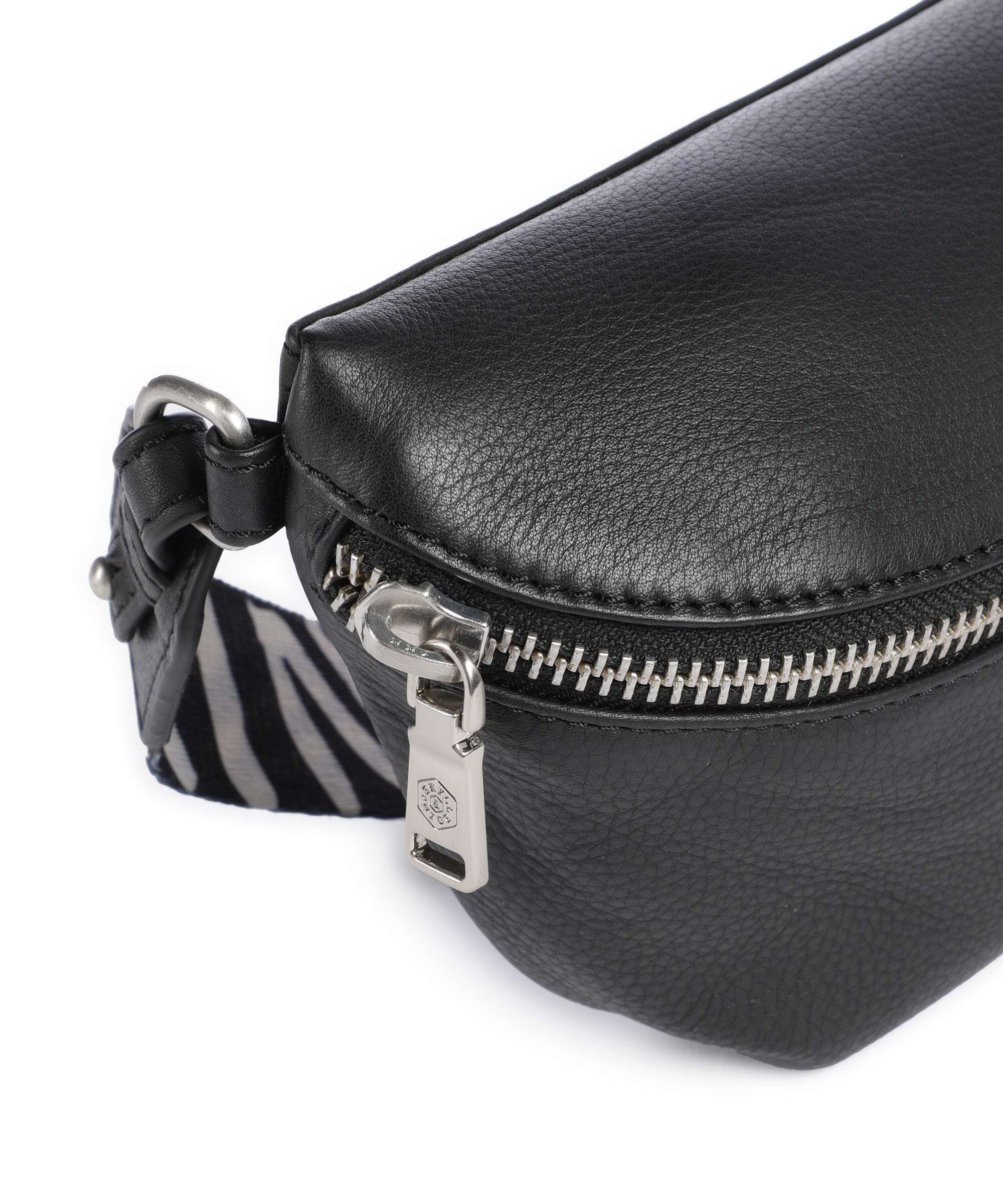 Jekyll & Hide Osaka Belt bag black