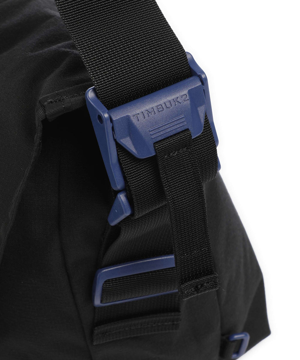 Timbuk2 Flight Classic M Briefcase jet black/blue wish