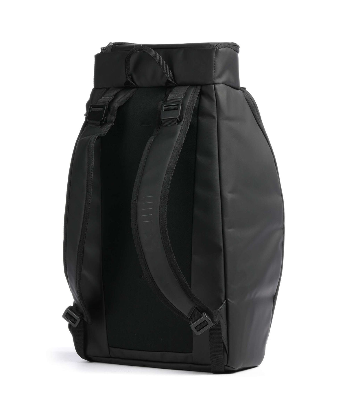 Db Hugger 25L Backpack black out