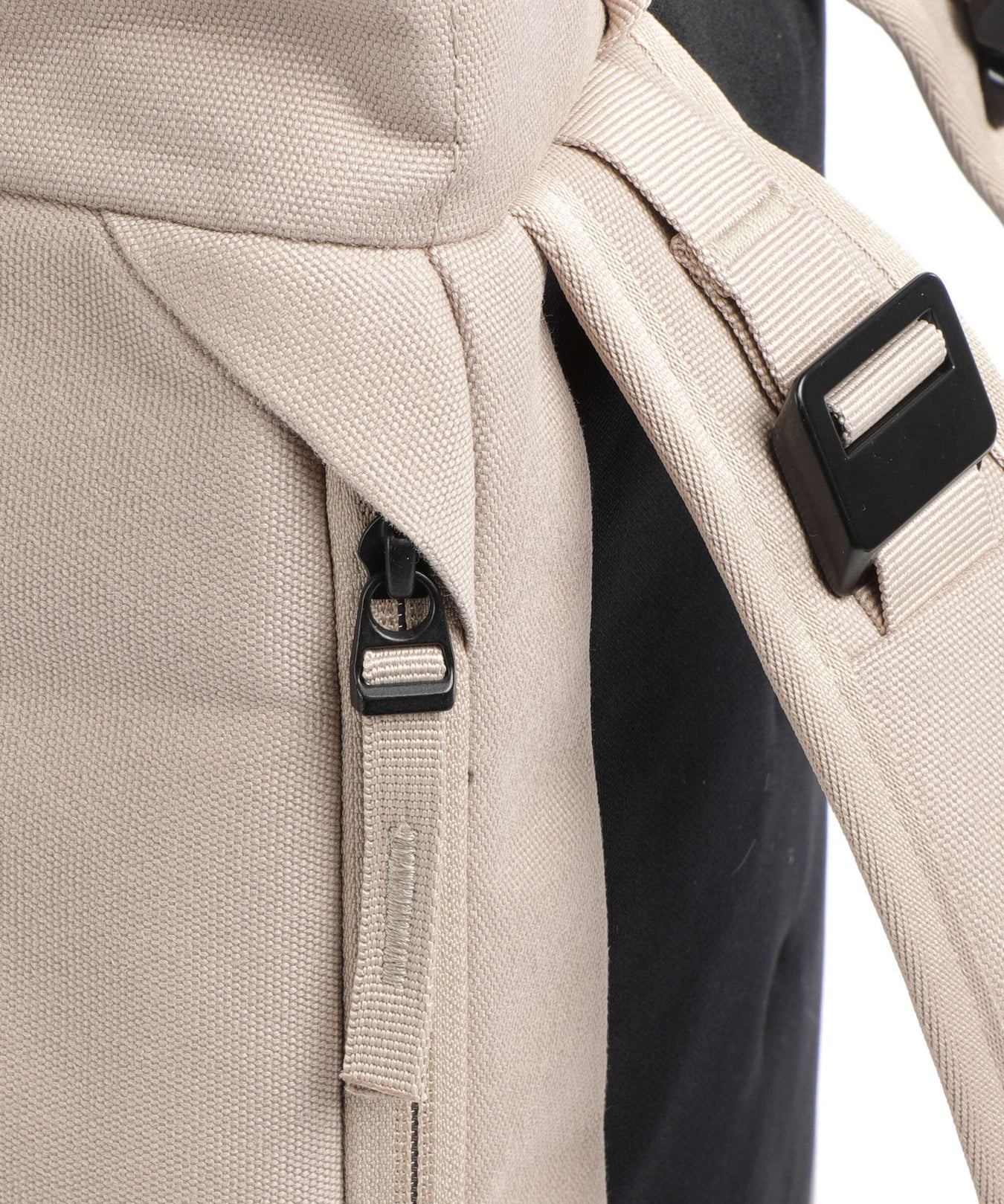 Db Hugger 25 Backpack fogbow beige