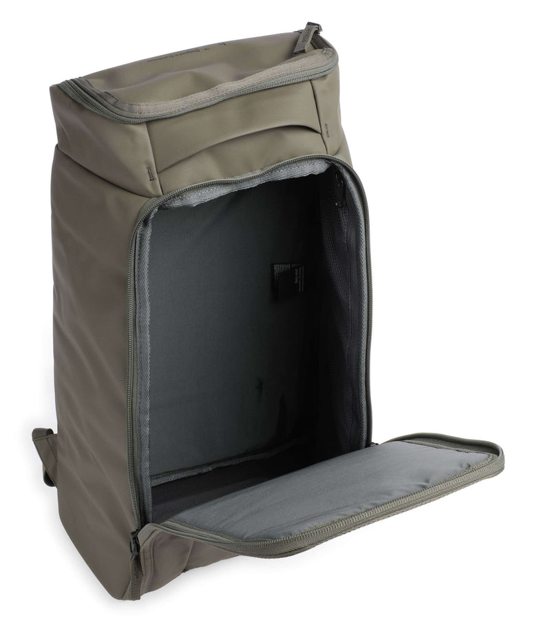 Db Hugger 25 Backpack moss green