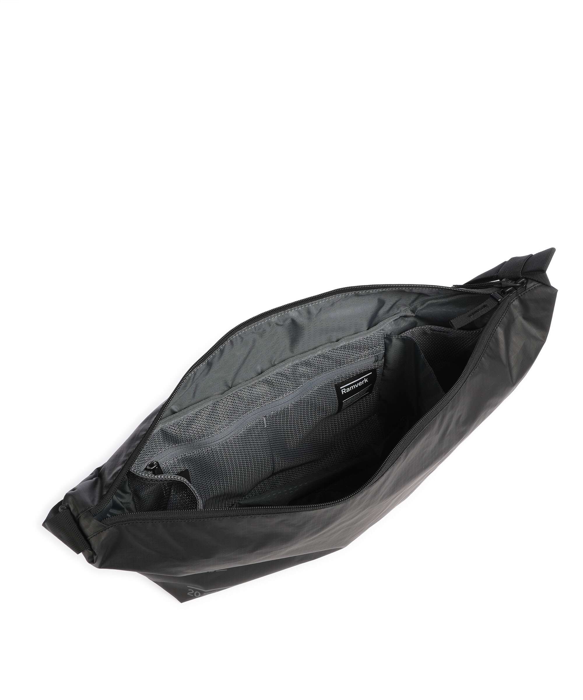 Db Ramverk Pro 20L Sling bag black out