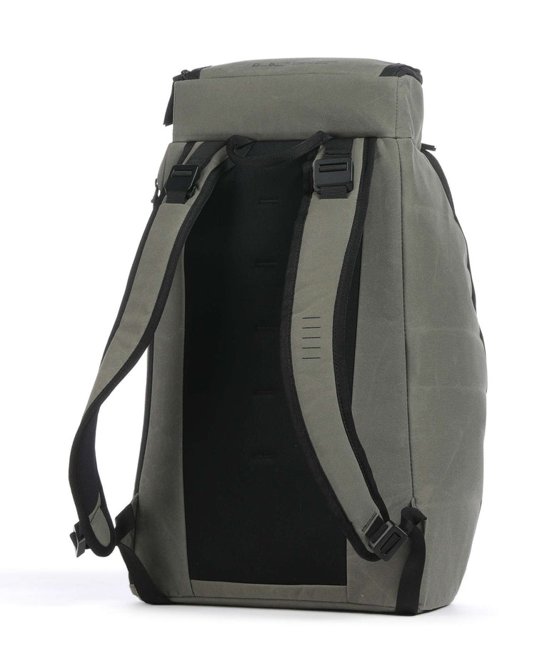 Db Hugger 25L Backpack forest green